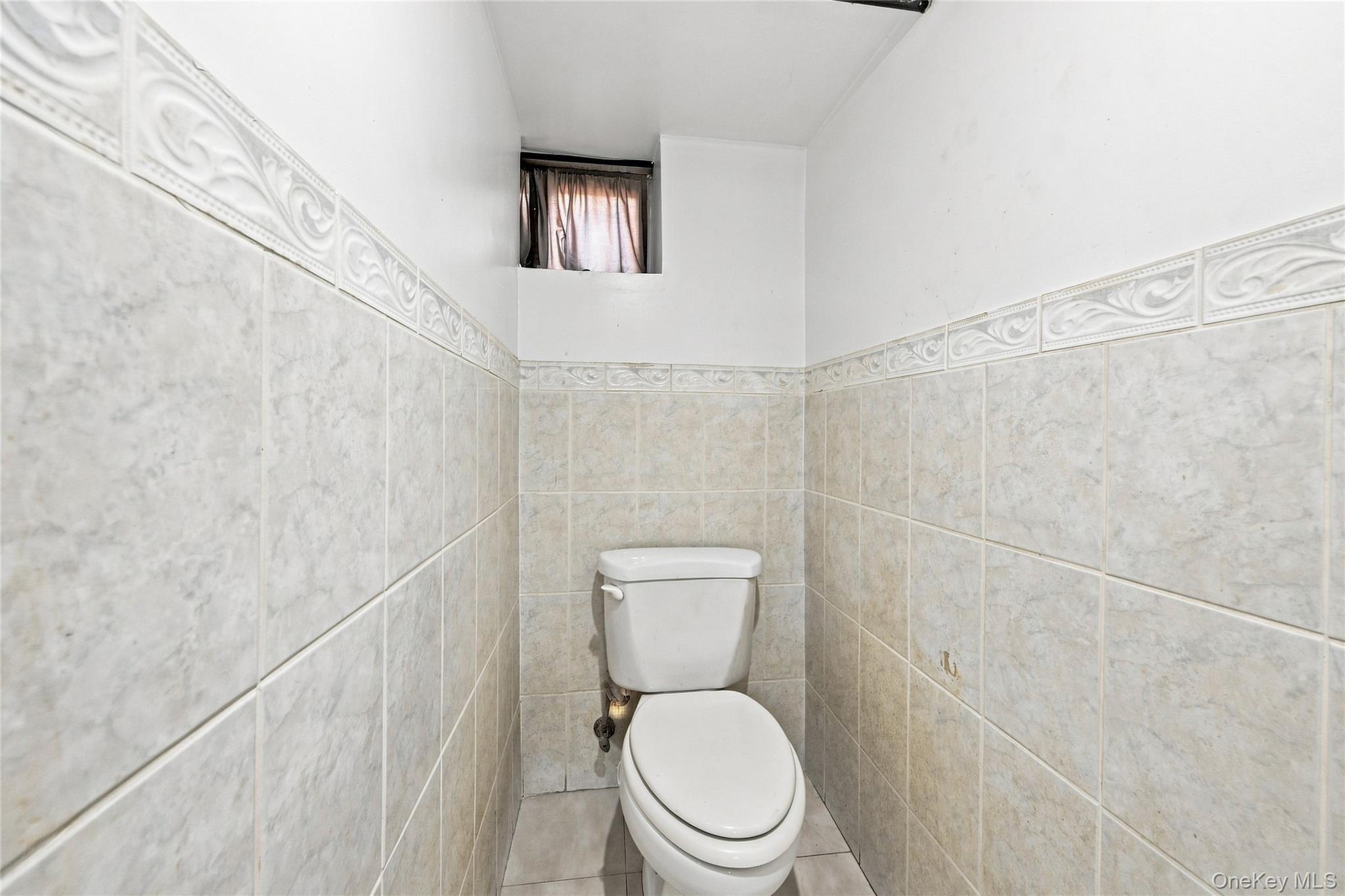 Single Family Haight Avenue Bronx, NY 10461, MLS-1040356-22