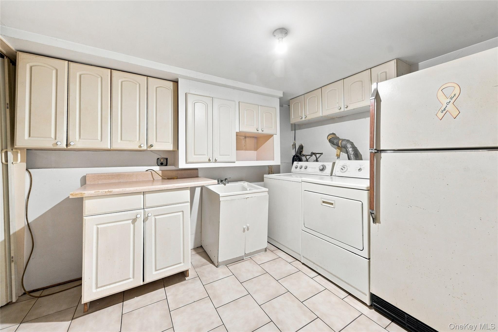 Single Family Haight Avenue Bronx, NY 10461, MLS-1040356-23