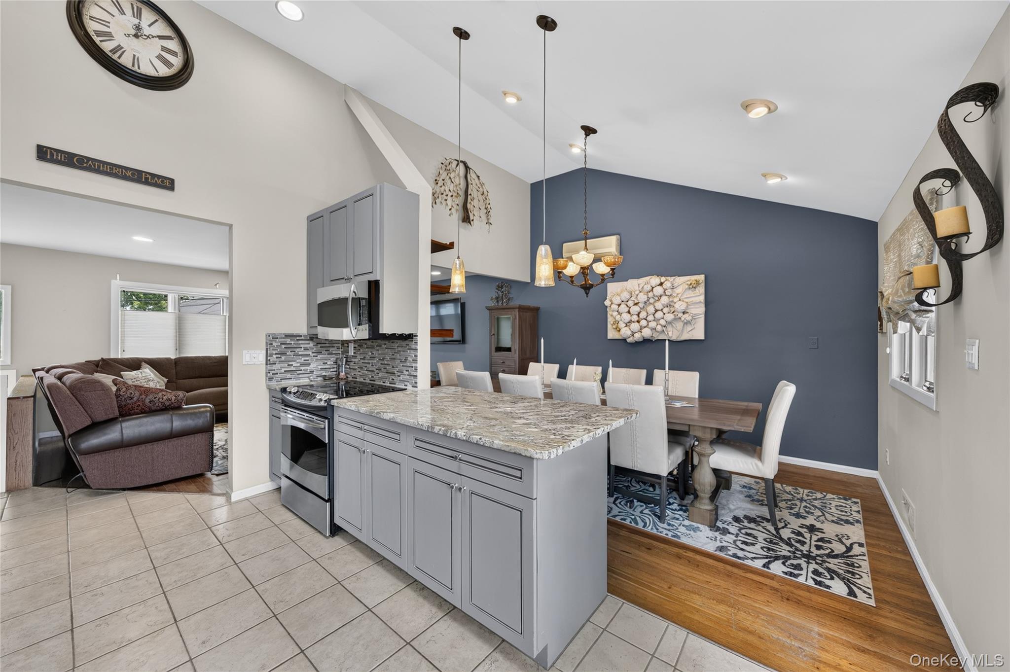 Single Family Bunker Drive  Nassau County, NY 11572, MLS-1040373-10
