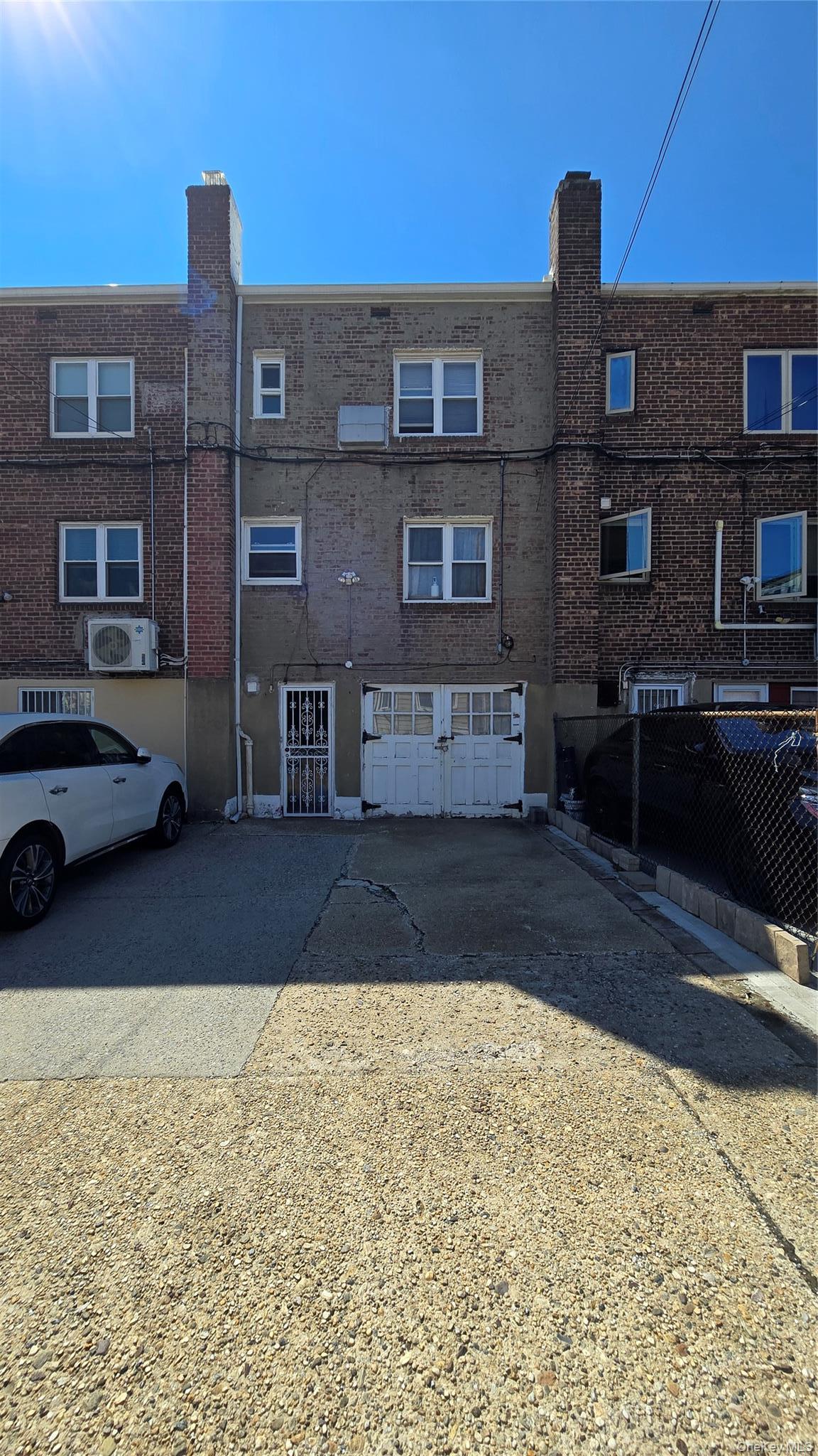 Single Family 63rd Avenue  Queens, NY 11375, MLS-1040377-27