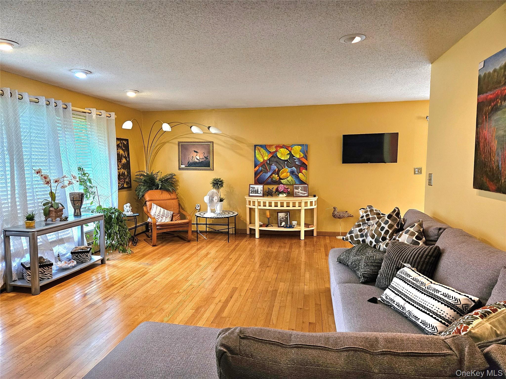 Single Family S Riverside Road  Ulster County, NY 12528, MLS-1040386-12