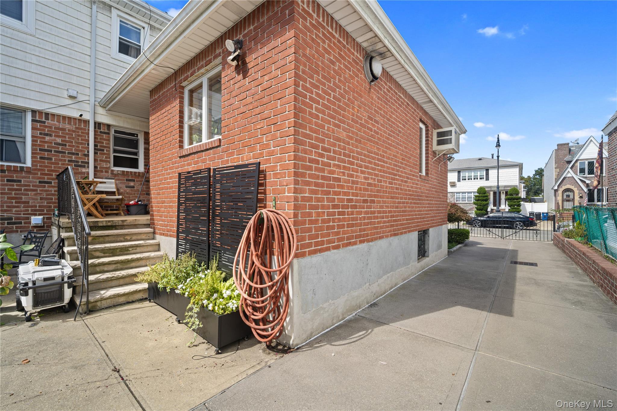 Single Family Doran Ave. Queens, NY 11385, MLS-1040392-10