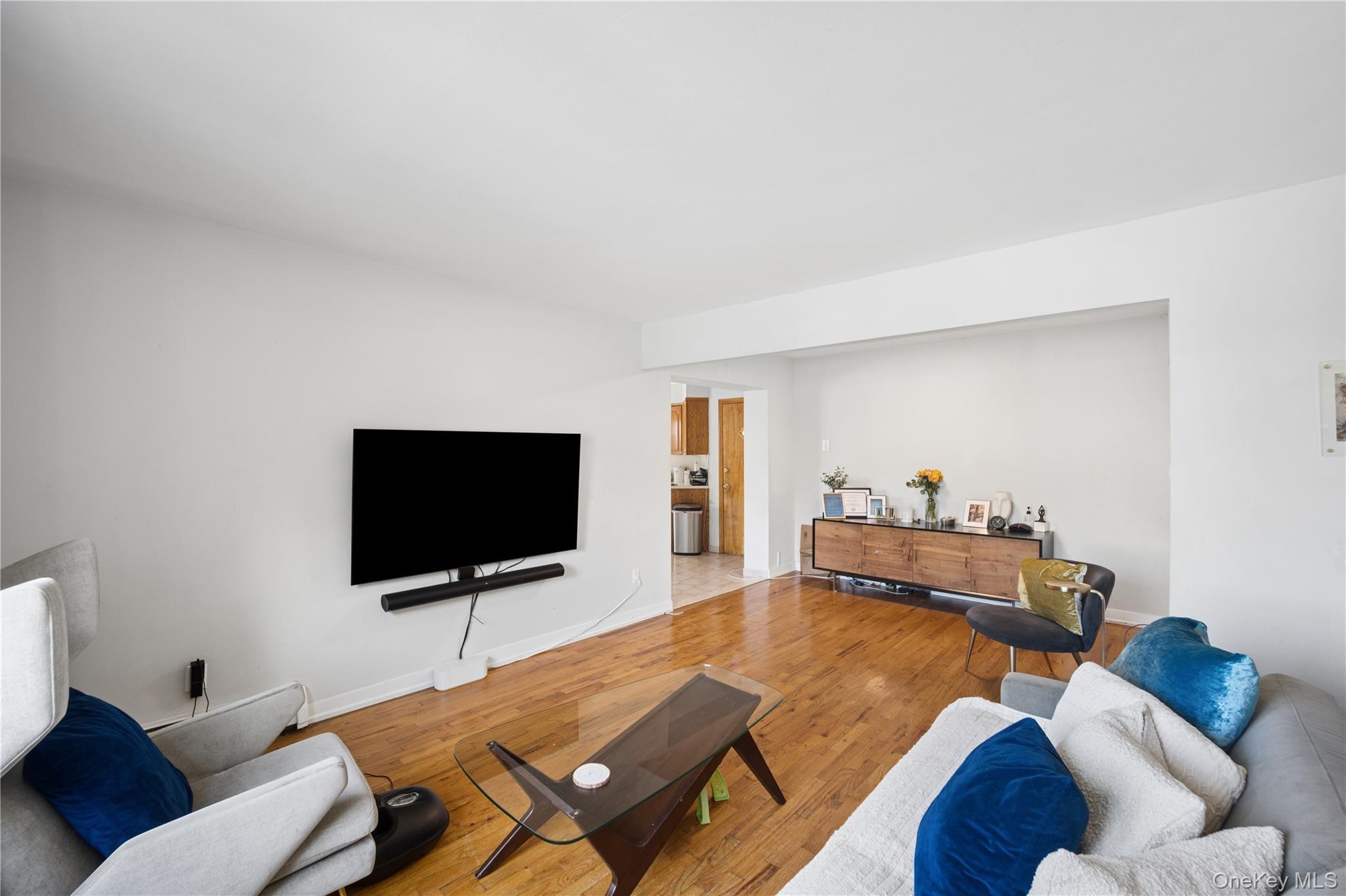 Single Family Doran Ave. Queens, NY 11385, MLS-1040392-23