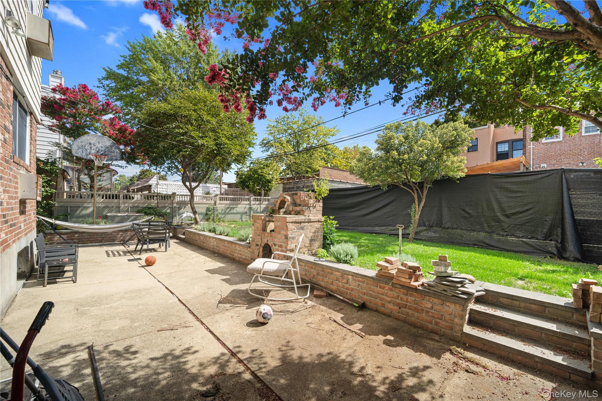 Single Family Doran Ave. Queens, NY 11385, MLS-1040392-8