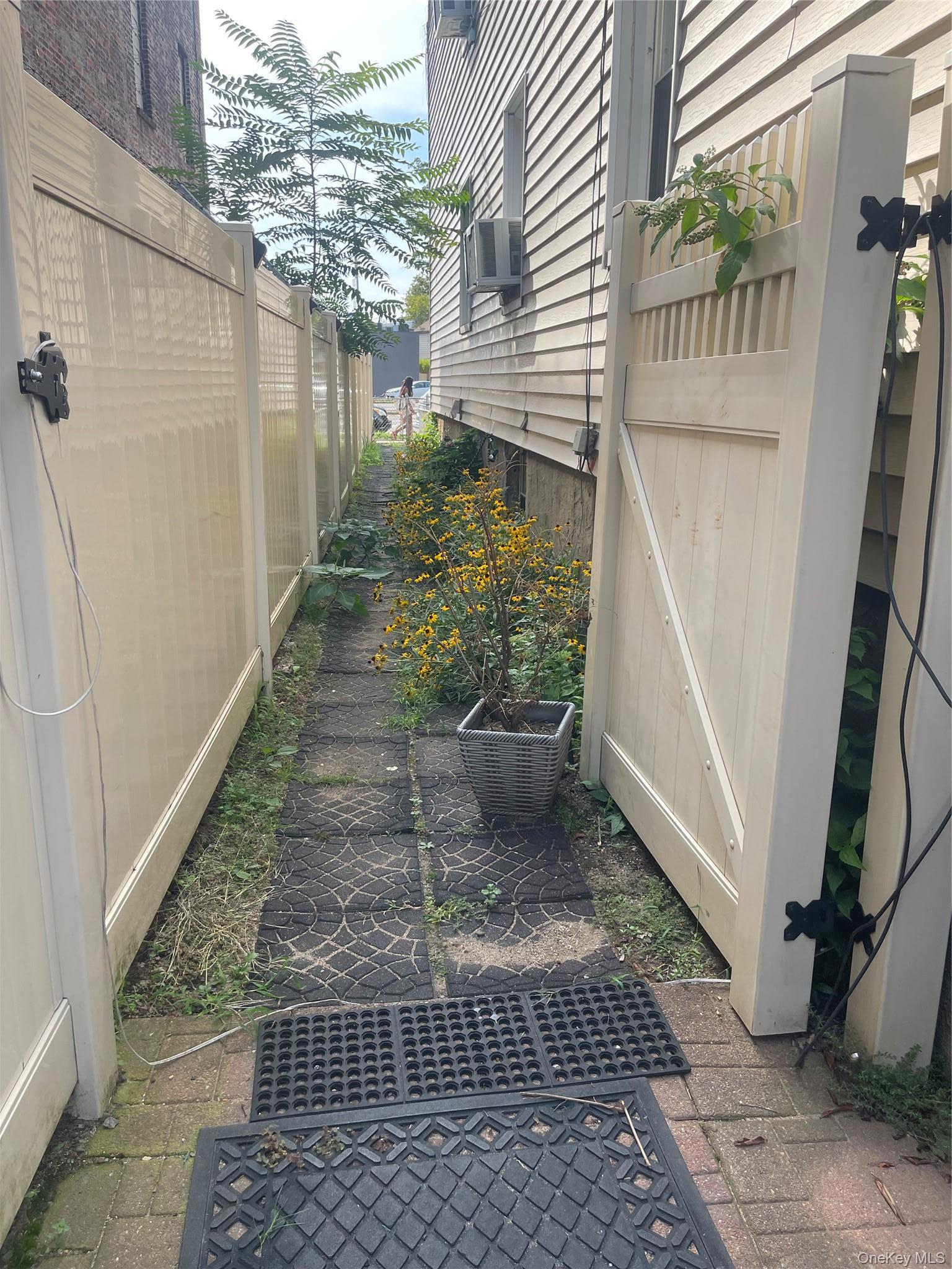 Single Family Woodhaven Boulevard Queens, NY 11417, MLS-1040410-19