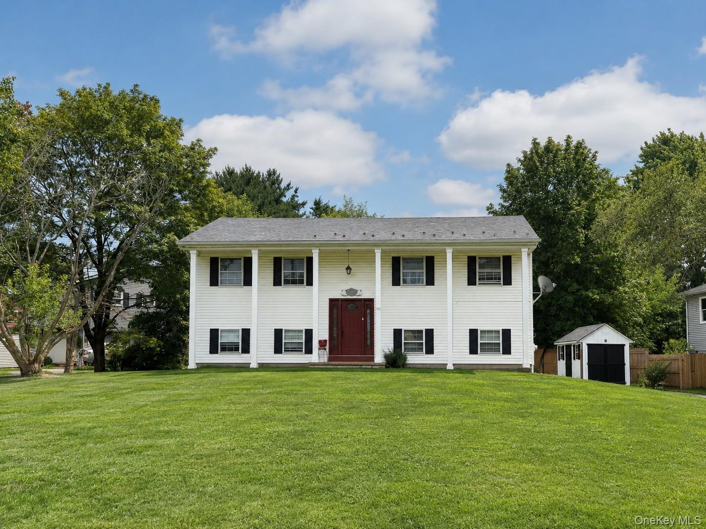 Single Family Scott Drive Orange County, NY 10941, MLS-1040412-2