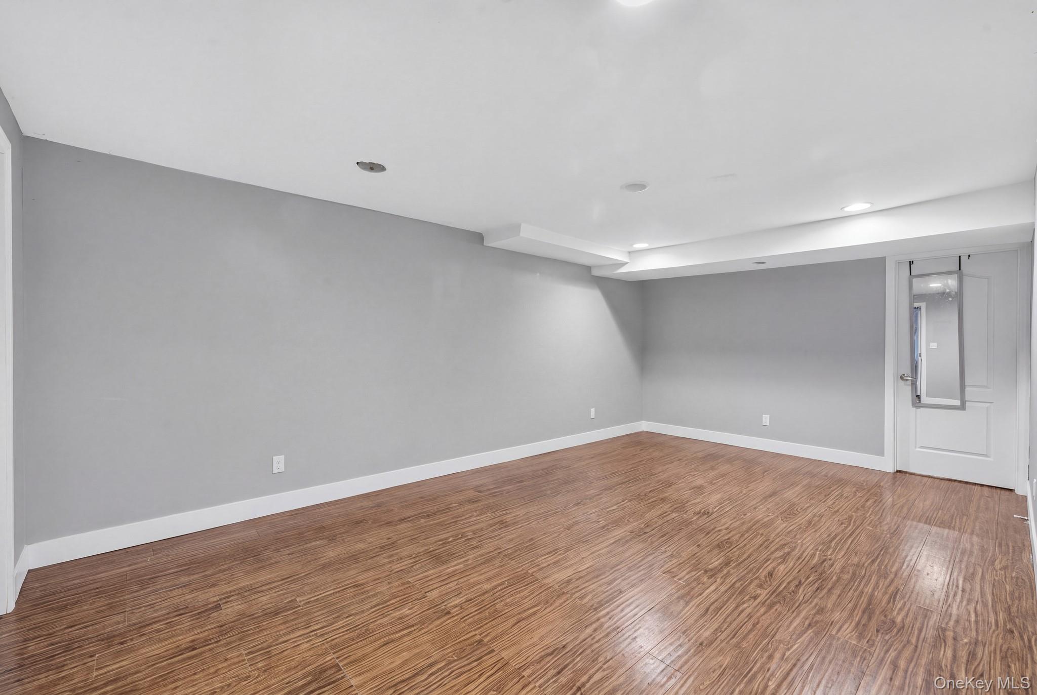 Single Family Van Siclen Avenue Brooklyn, NY 11207, MLS-1040414-12