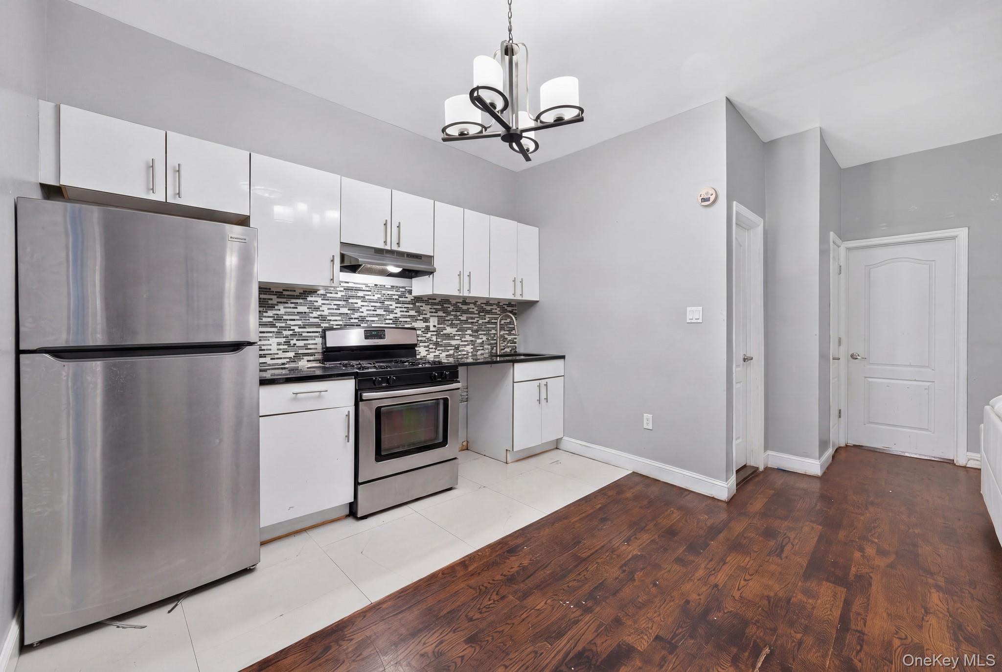 Single Family Van Siclen Avenue Brooklyn, NY 11207, MLS-1040414-2