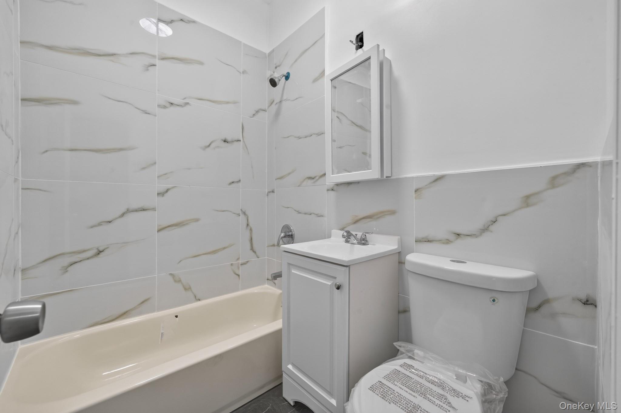 Single Family Van Siclen Avenue Brooklyn, NY 11207, MLS-1040414-6