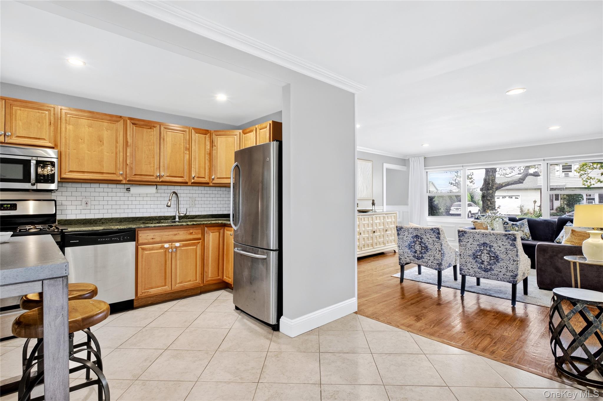 Single Family Commander Avenue  Nassau County, NY 11530, MLS-1040420-10