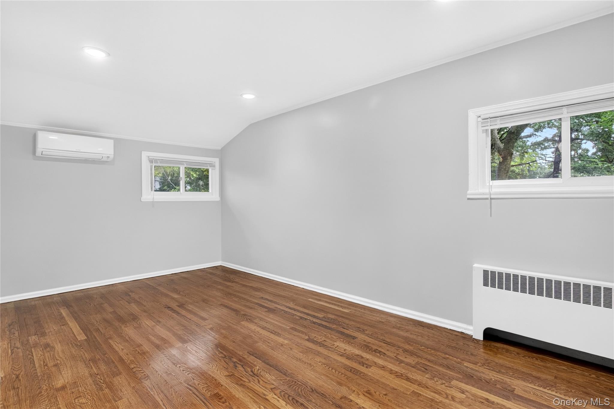 Single Family Commander Avenue  Nassau County, NY 11530, MLS-1040420-24