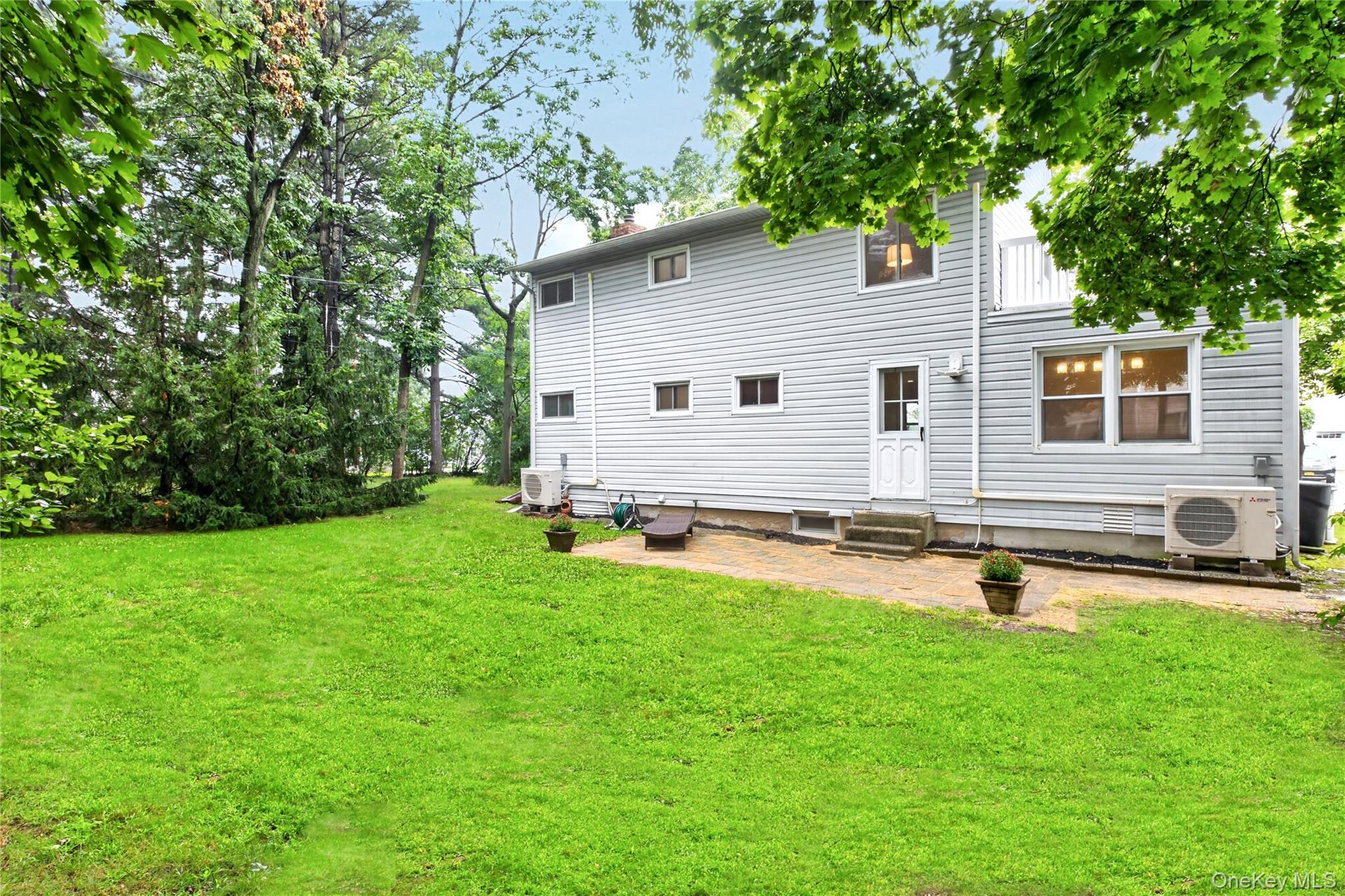 Single Family Commander Avenue  Nassau County, NY 11530, MLS-1040420-33