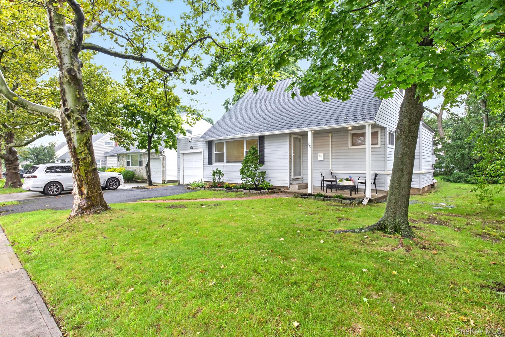 Single Family Commander Avenue  Nassau County, NY 11530, MLS-1040420-7
