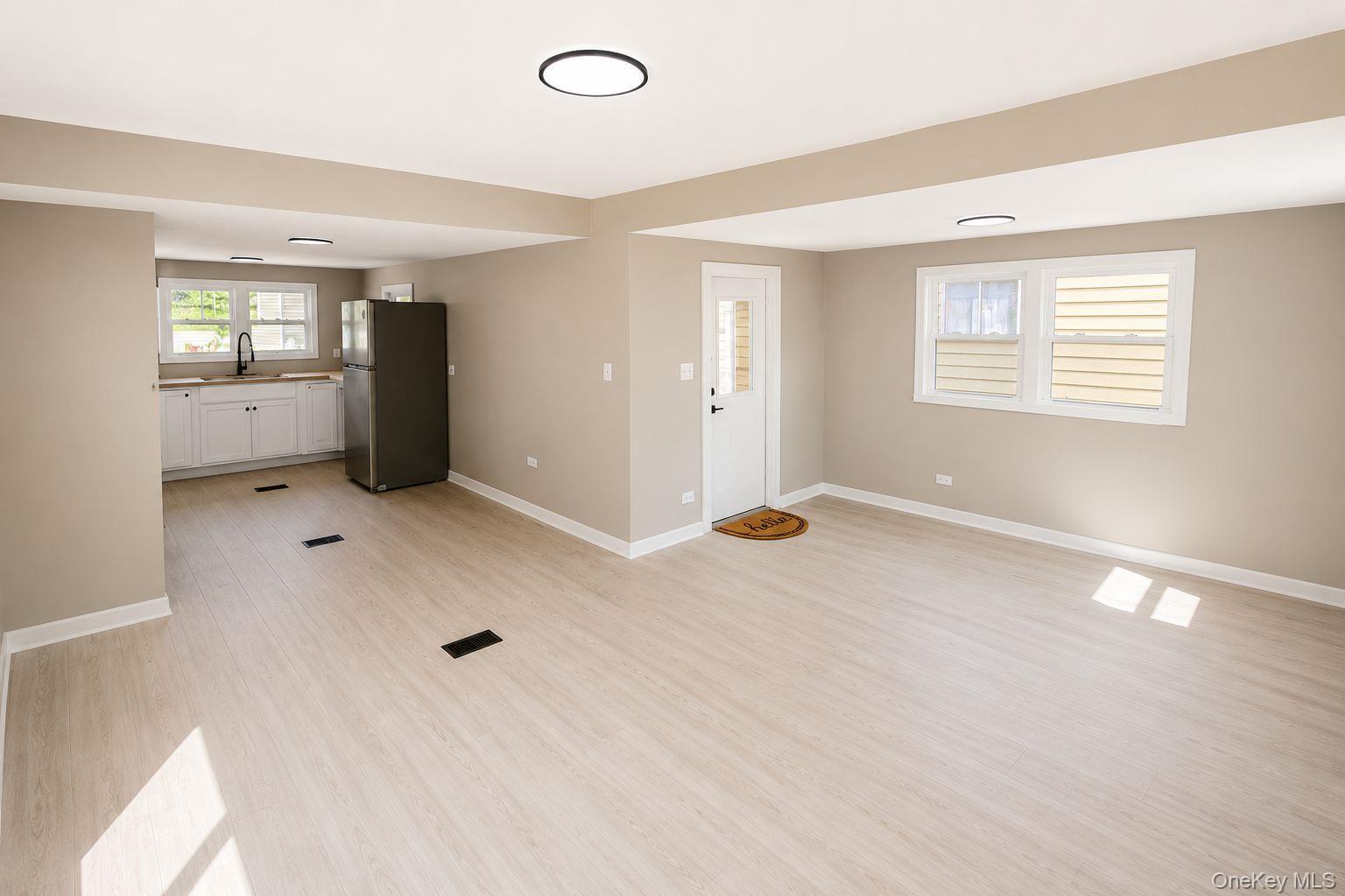 Single Family Jennifer Court  Dutchess County, NY 12601, MLS-1040424-3