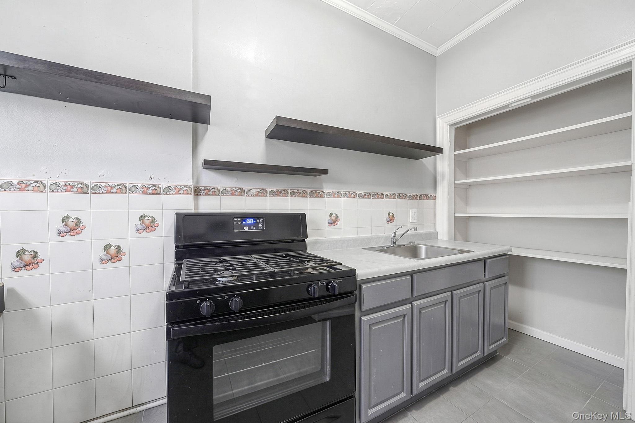 Single Family Autumn Avenue  Brooklyn, NY 11208, MLS-1040435-23