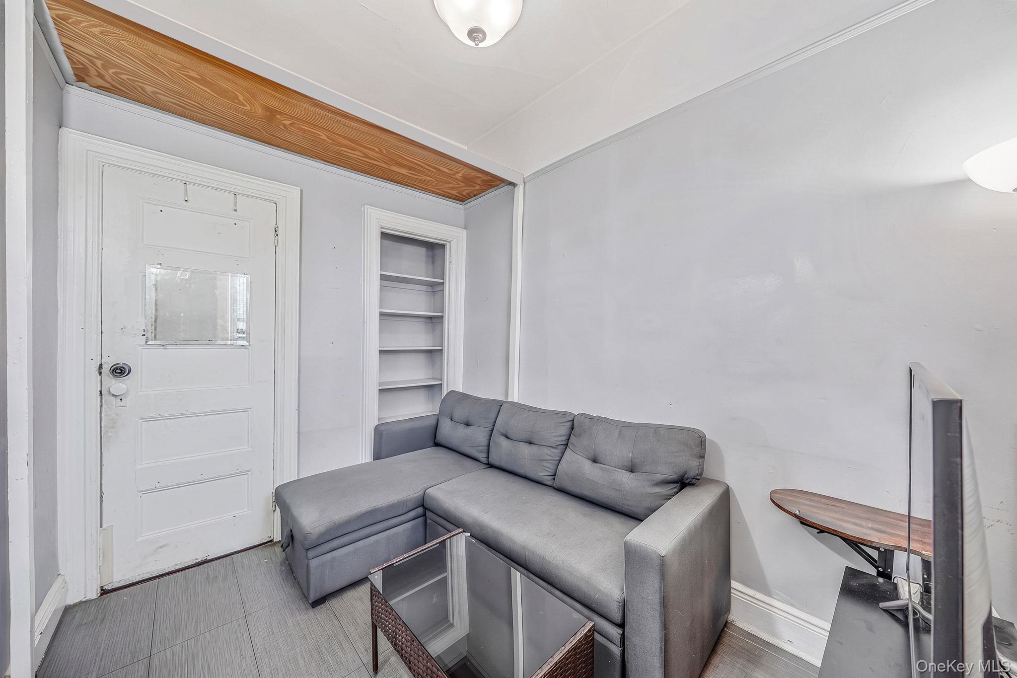 Single Family Autumn Avenue  Brooklyn, NY 11208, MLS-1040435-30