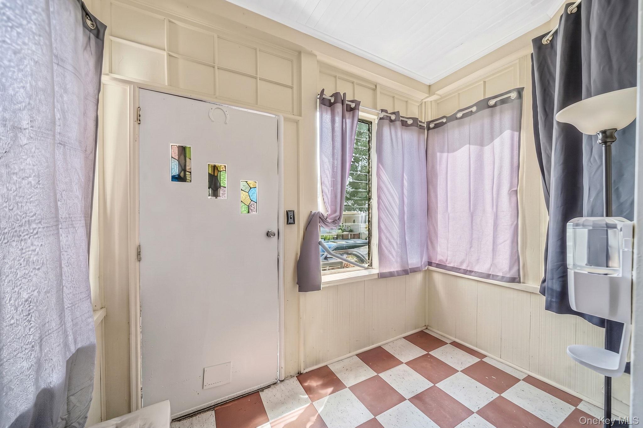 Single Family Autumn Avenue  Brooklyn, NY 11208, MLS-1040435-6