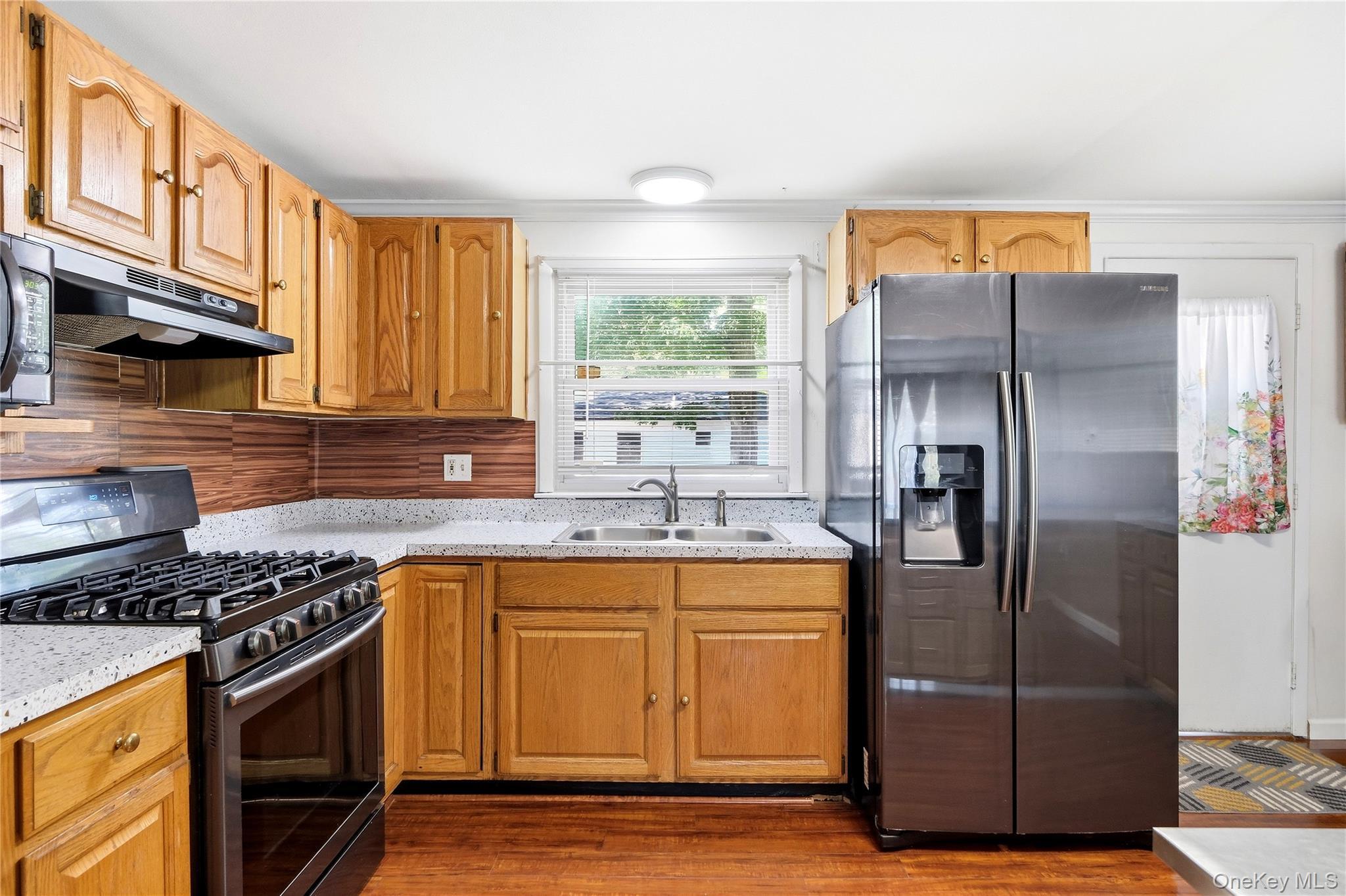 Single Family Hampton Avenue  Suffolk County, NY 11950, MLS-1040438-14