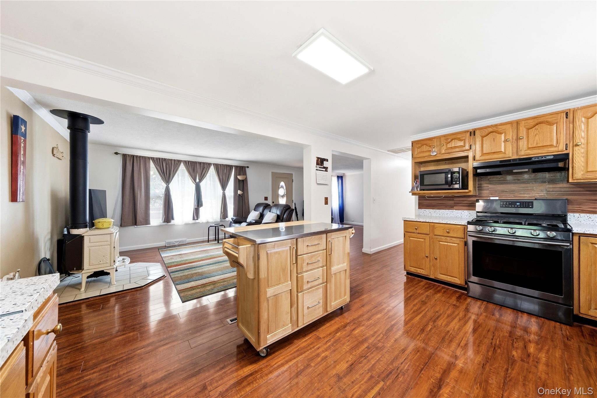Single Family Hampton Avenue  Suffolk County, NY 11950, MLS-1040438-16
