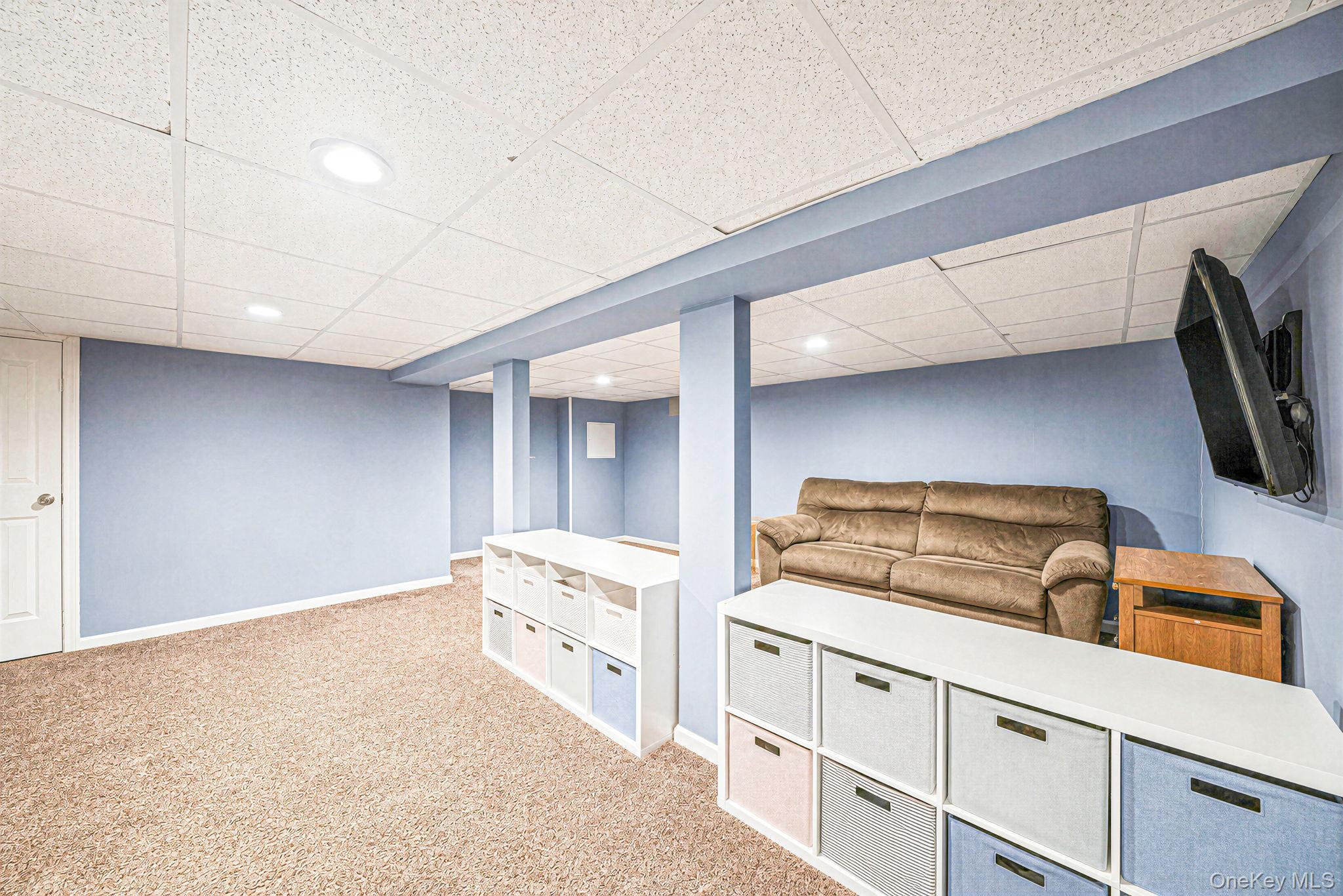 Single Family Newcomb Trail Suffolk County, NY 11961, MLS-1040443-18