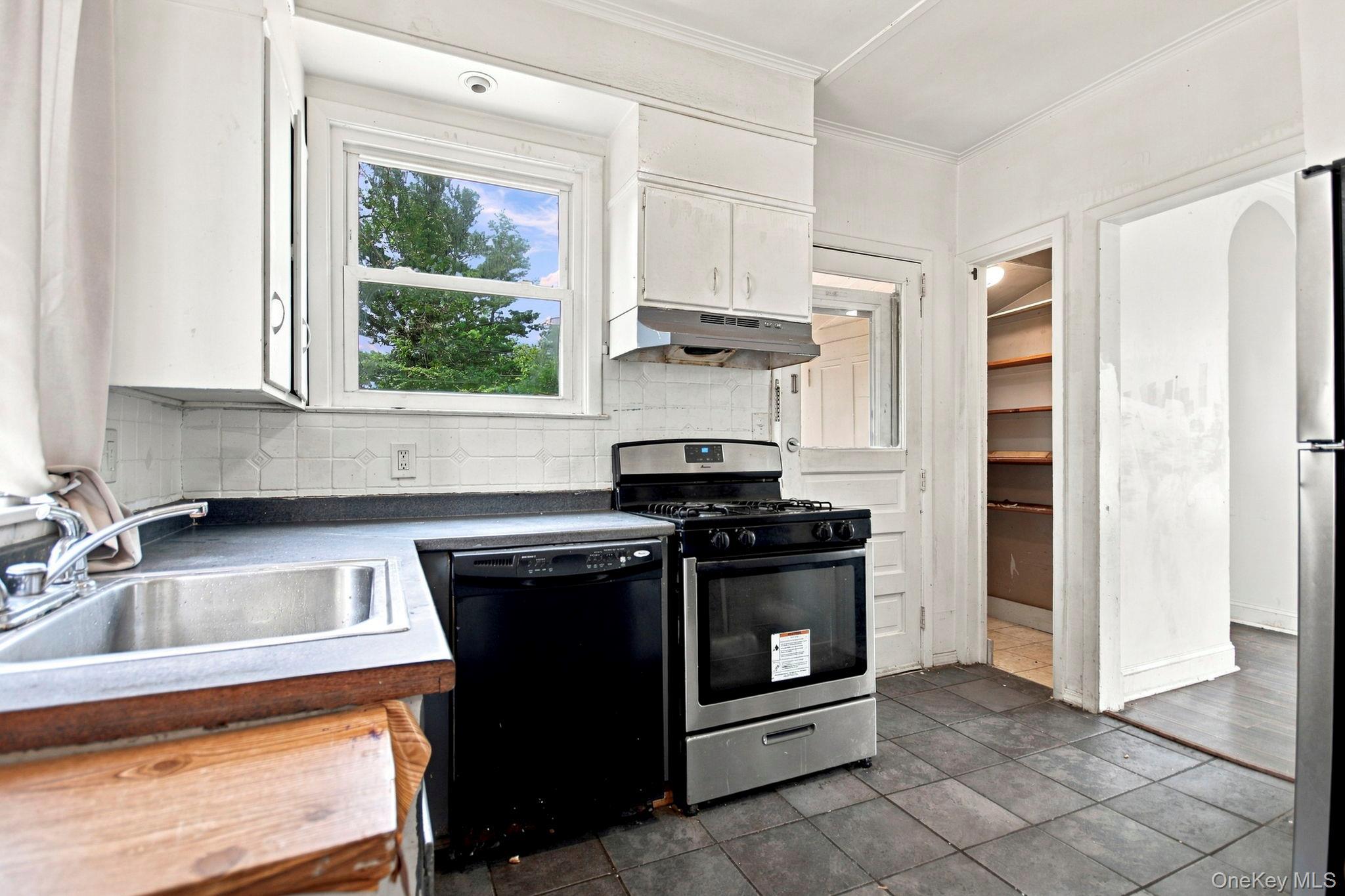Single Family S Cherry Street Dutchess County, NY 12601, MLS-1040444-11