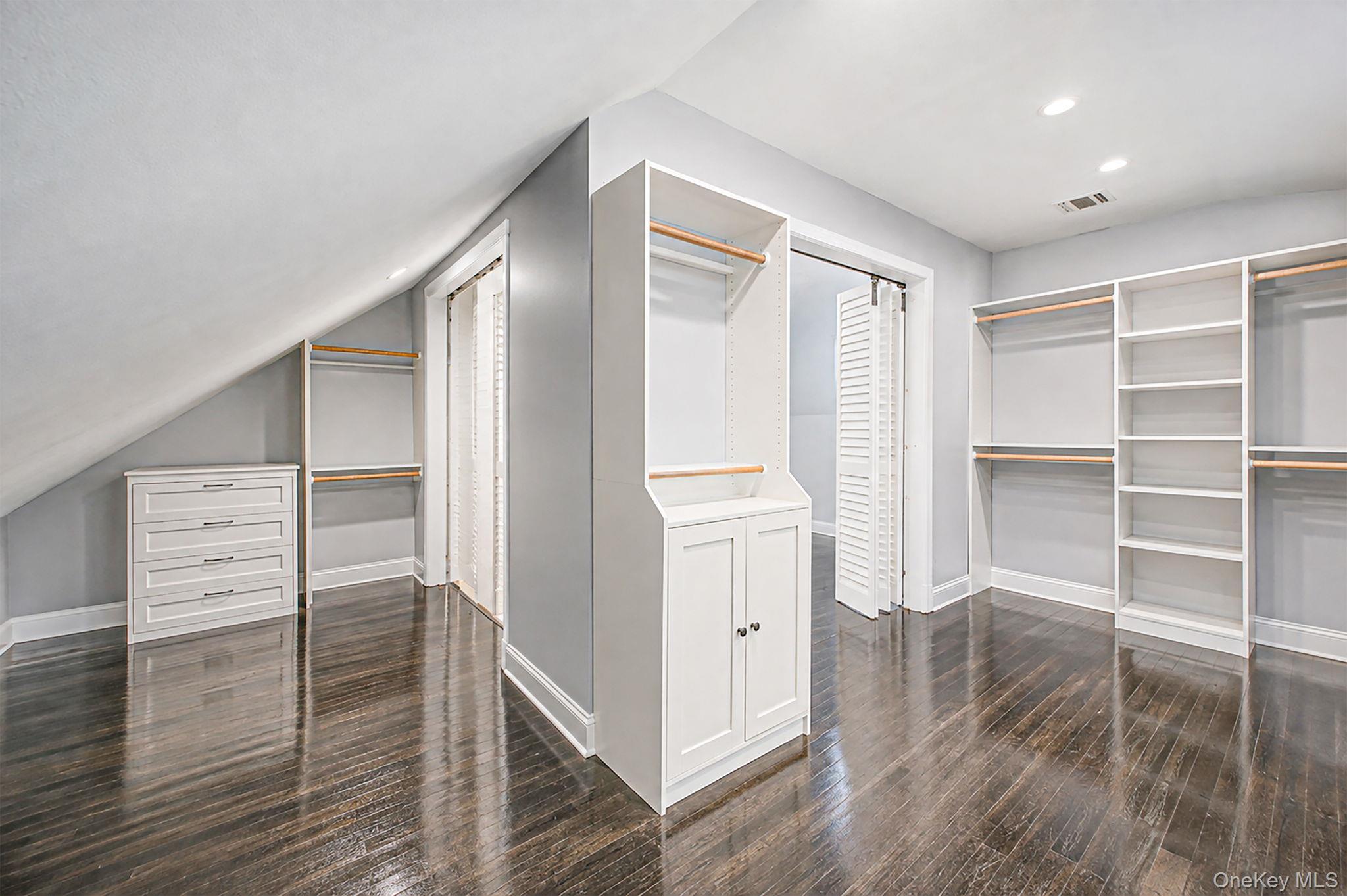 Single Family Ralph Avenue Suffolk County, NY 11717, MLS-1040448-32