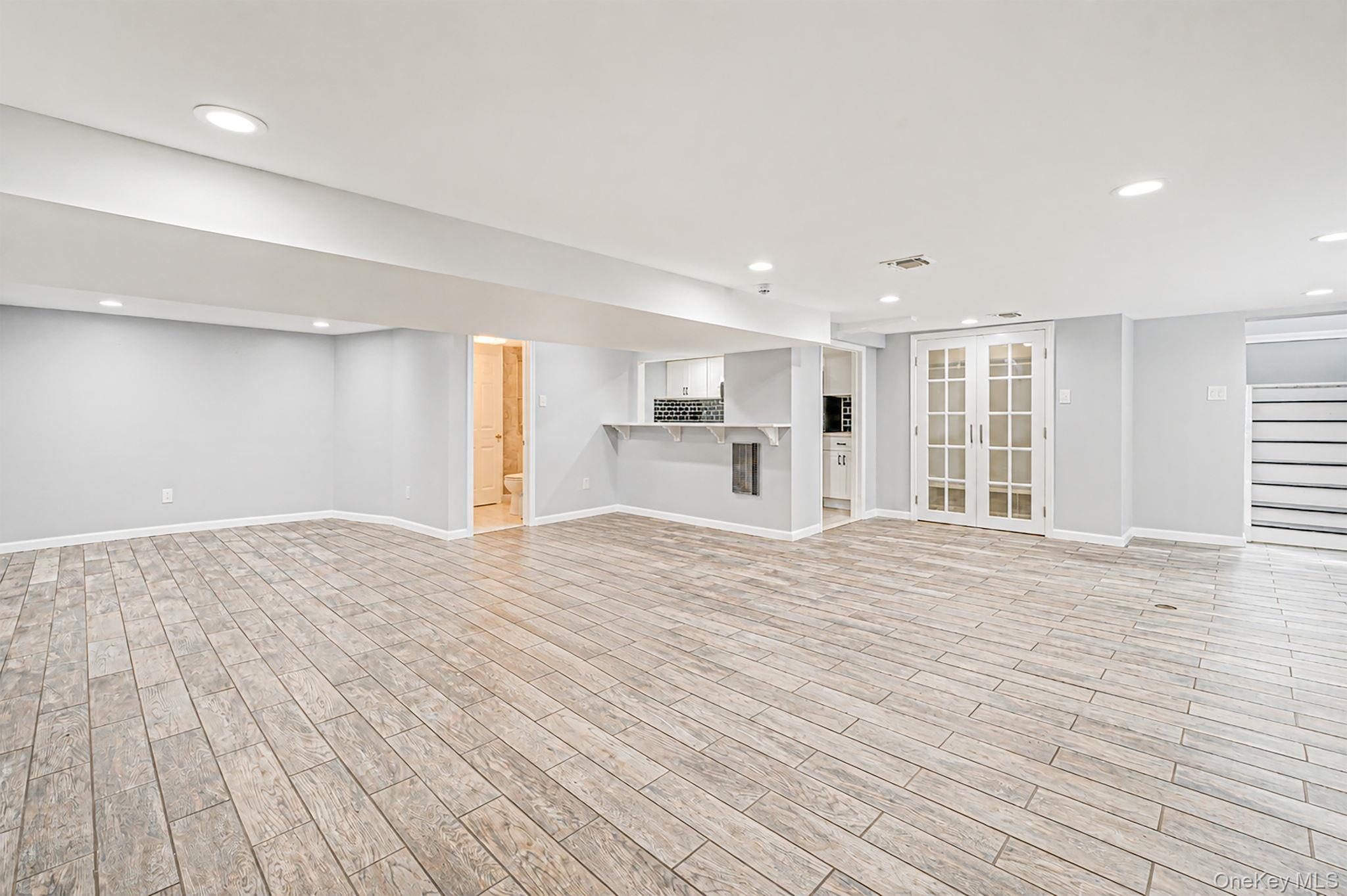 Single Family Ralph Avenue Suffolk County, NY 11717, MLS-1040448-35