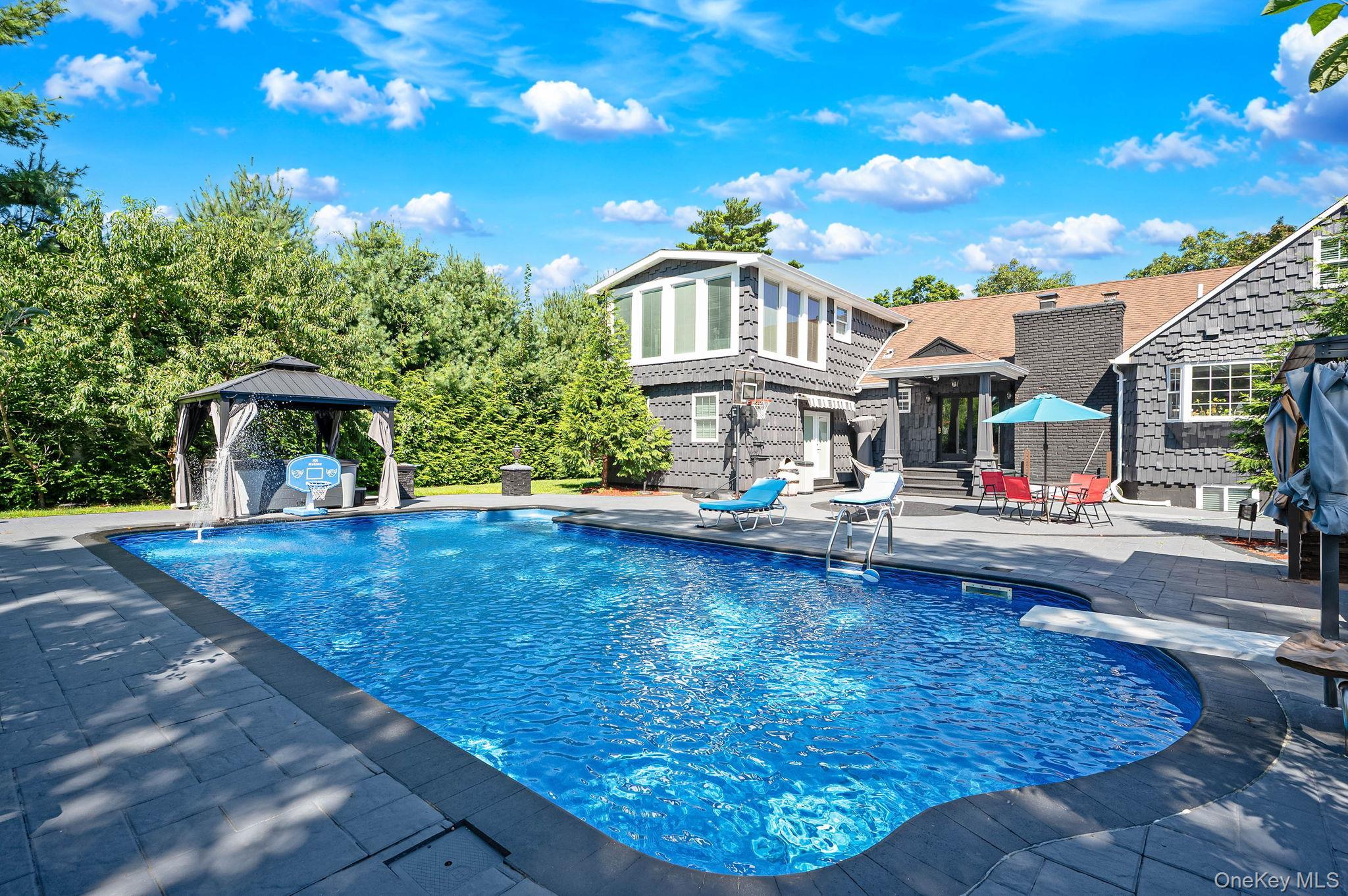 Single Family Ralph Avenue Suffolk County, NY 11717, MLS-1040448-5