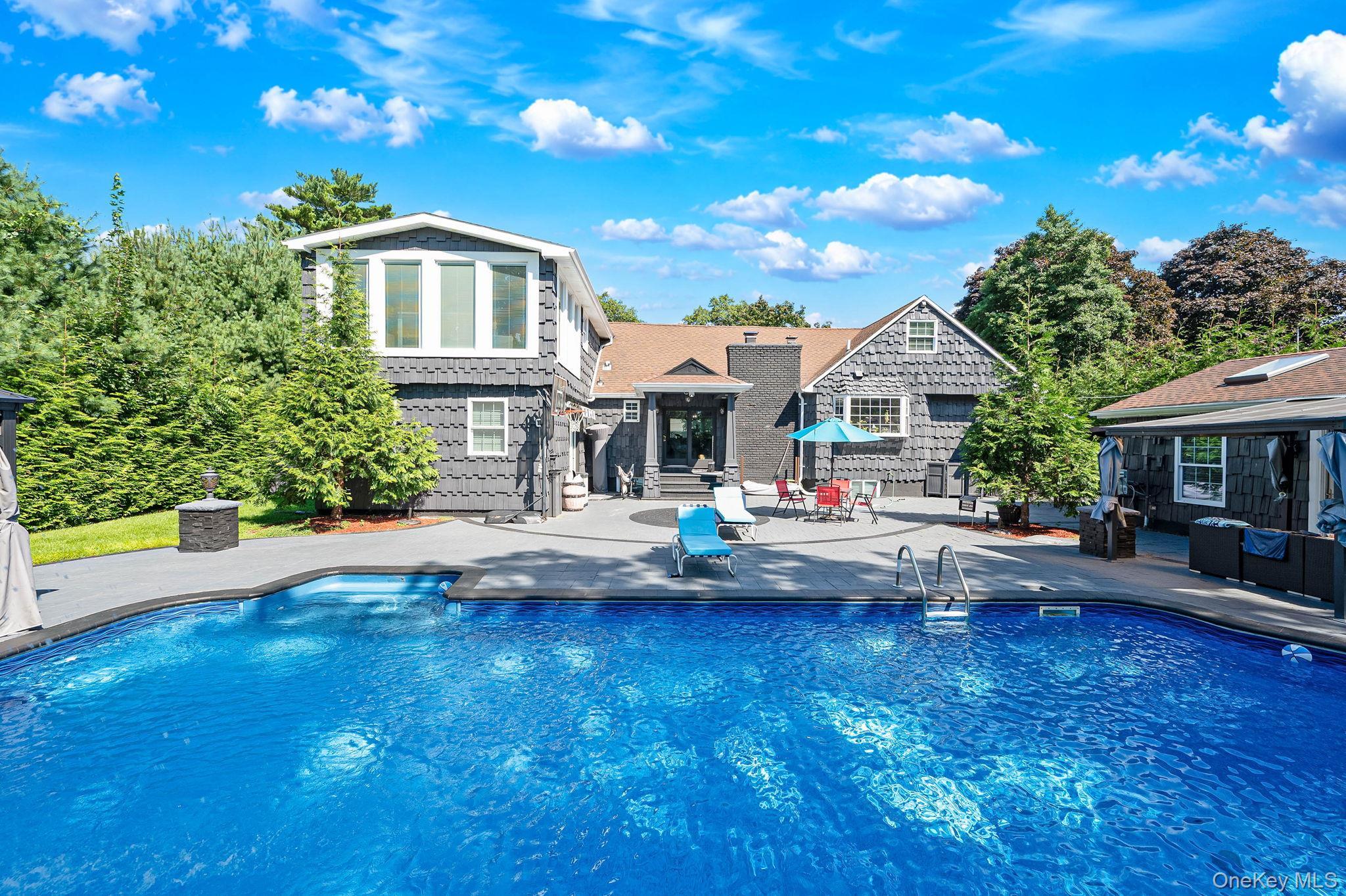 Single Family Ralph Avenue Suffolk County, NY 11717, MLS-1040448-6