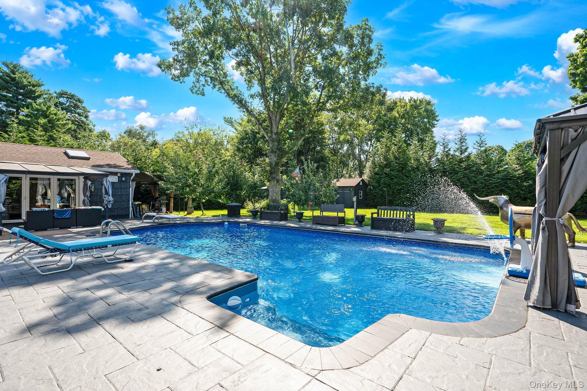 Single Family Ralph Avenue Suffolk County, NY 11717, MLS-1040448-7