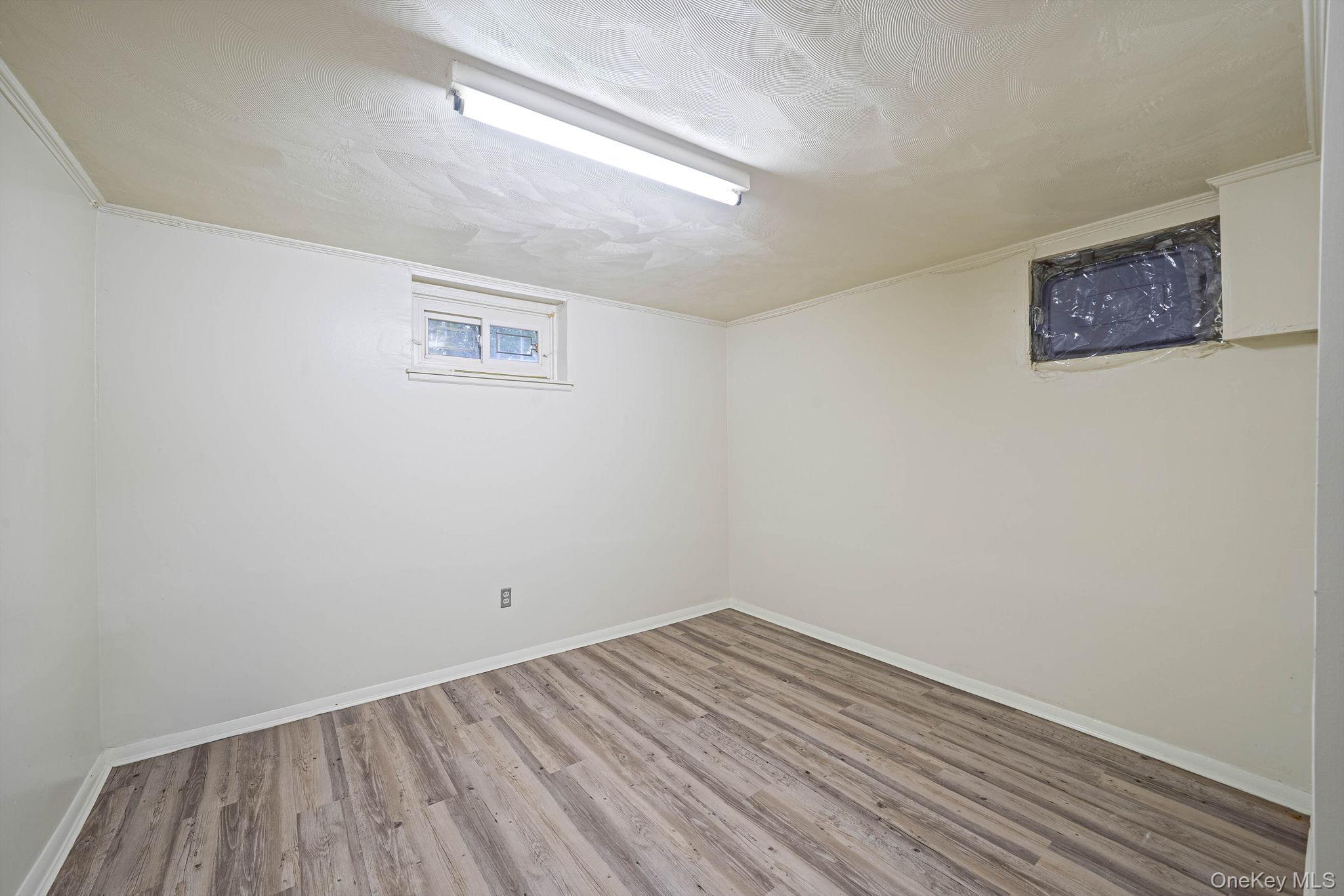 Single Family 229th Street Queens, NY 11413, MLS-1040451-14