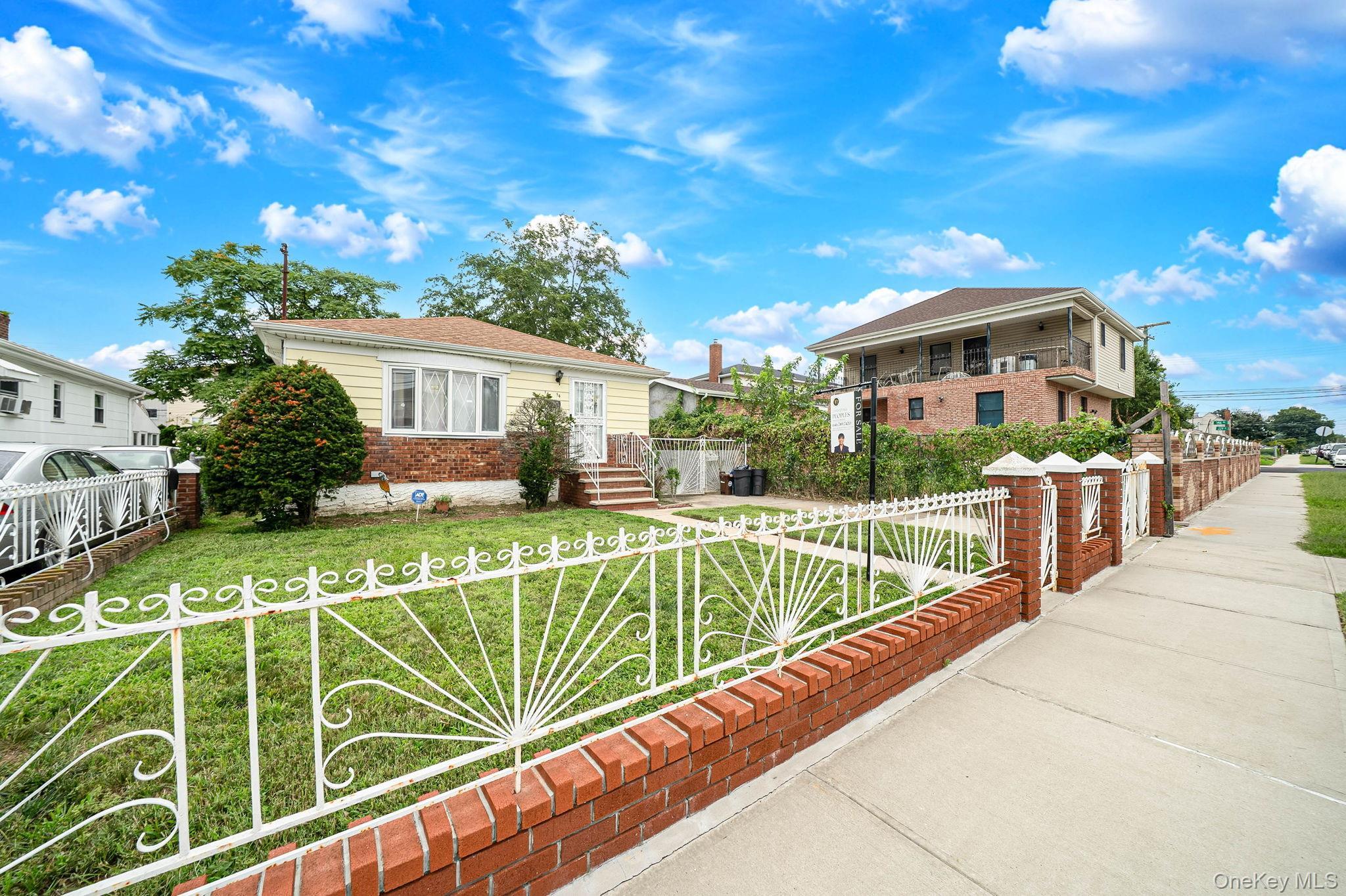 Single Family 229th Street Queens, NY 11413, MLS-1040451-2