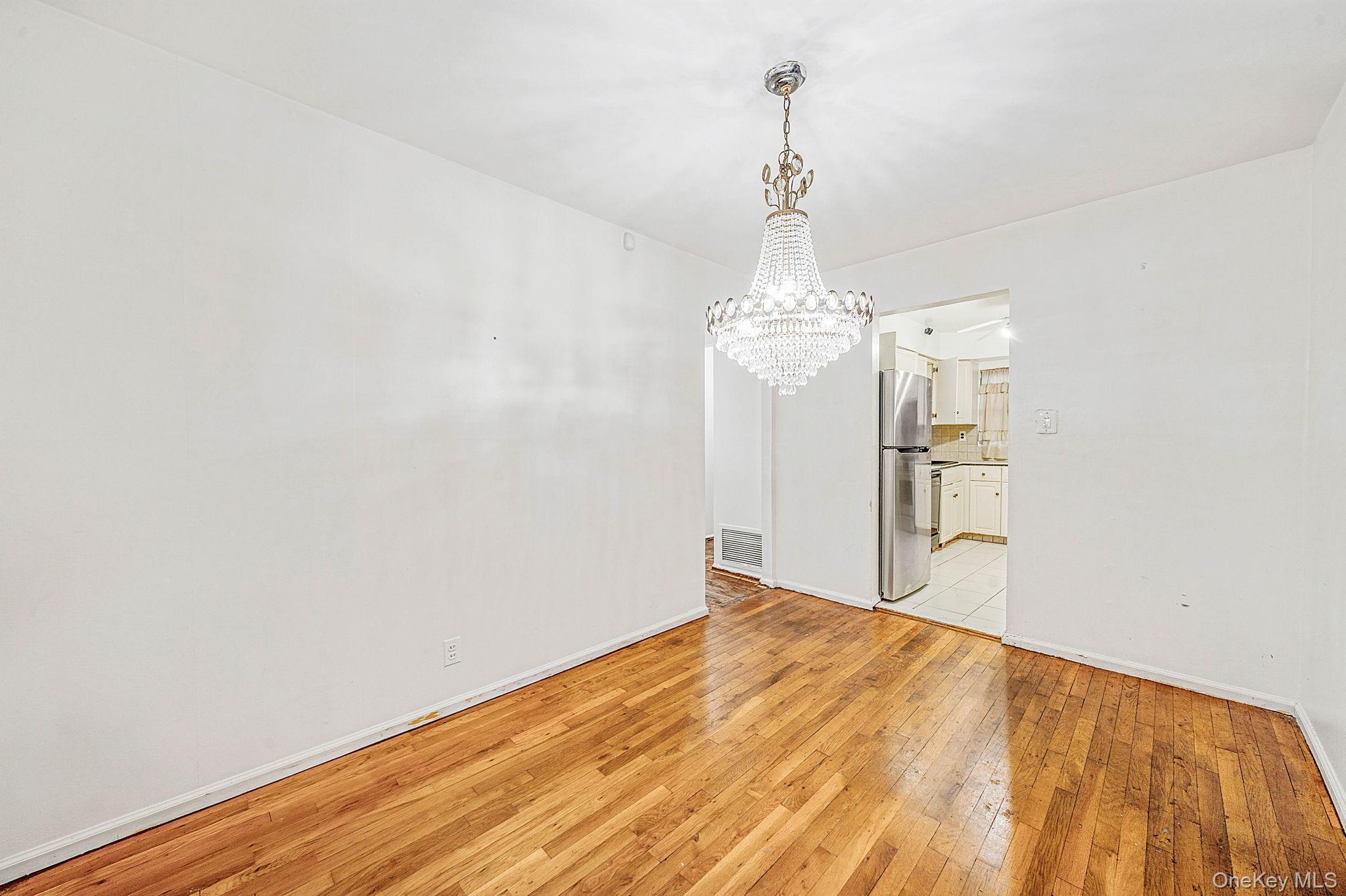 Single Family 229th Street Queens, NY 11413, MLS-1040451-5
