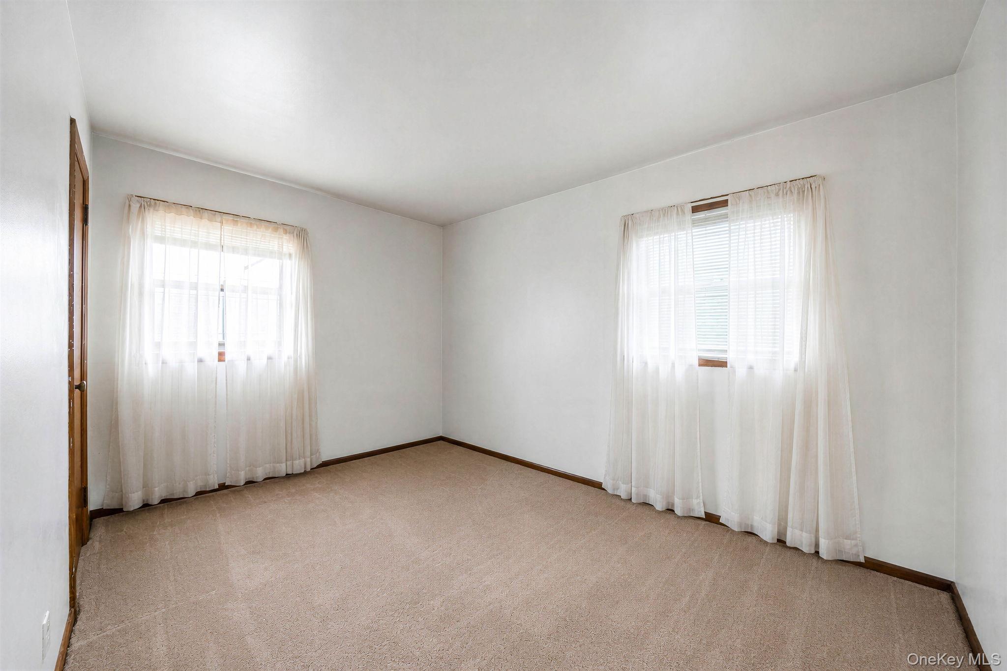 Single Family 229th Street Queens, NY 11413, MLS-1040451-9