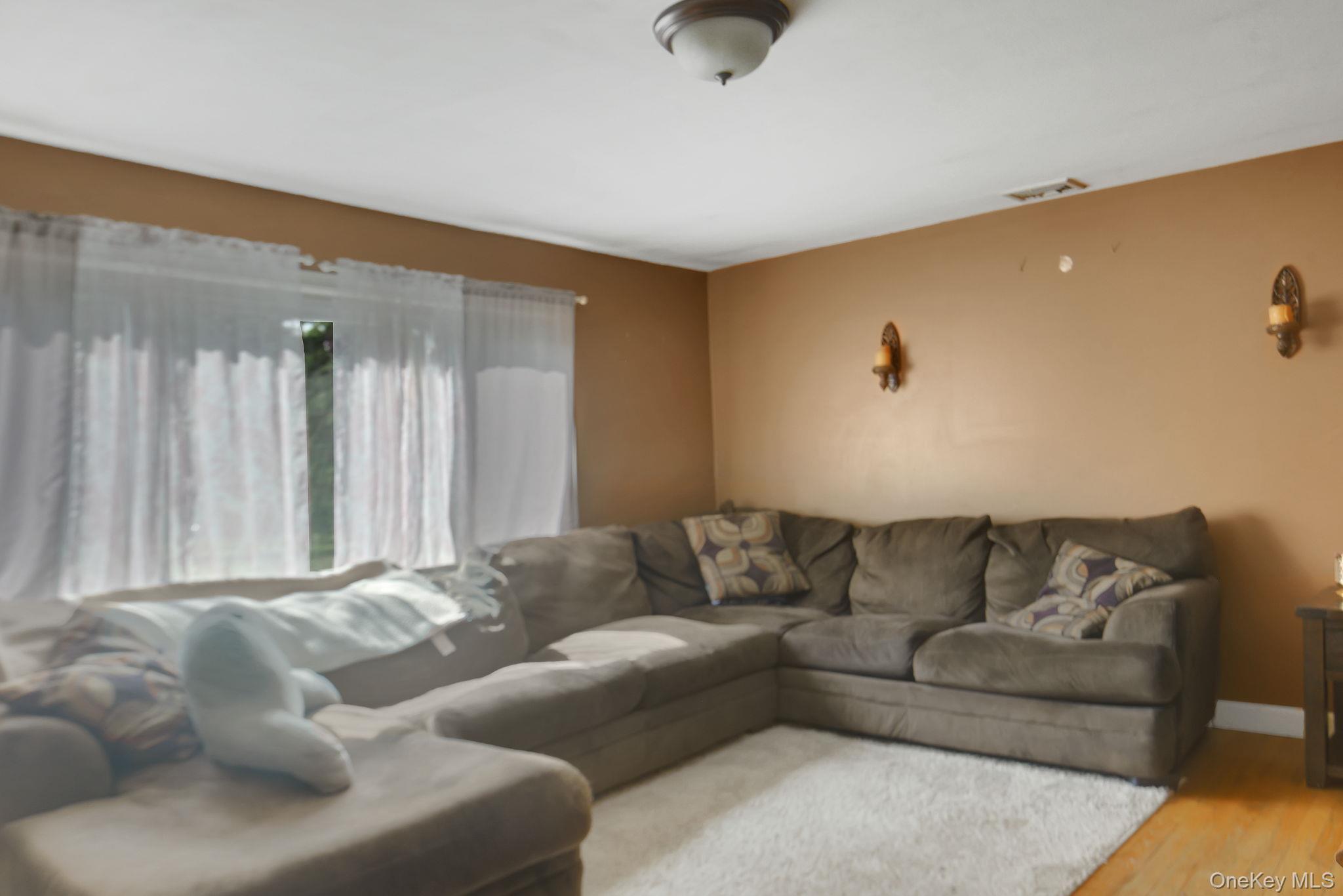 Single Family Doyle Drive Dutchess County, NY 12590, MLS-1040457-3