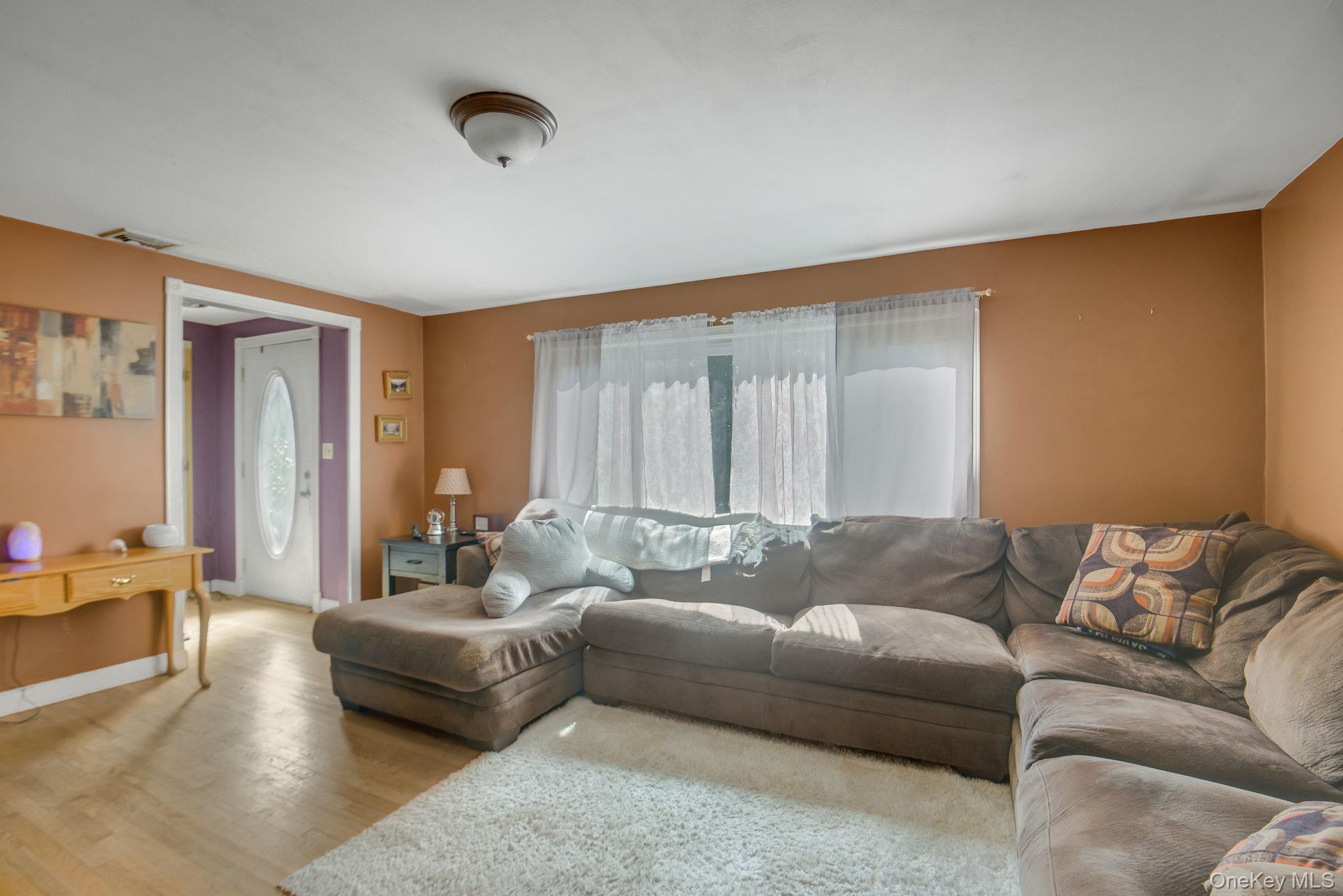 Single Family Doyle Drive Dutchess County, NY 12590, MLS-1040457-4