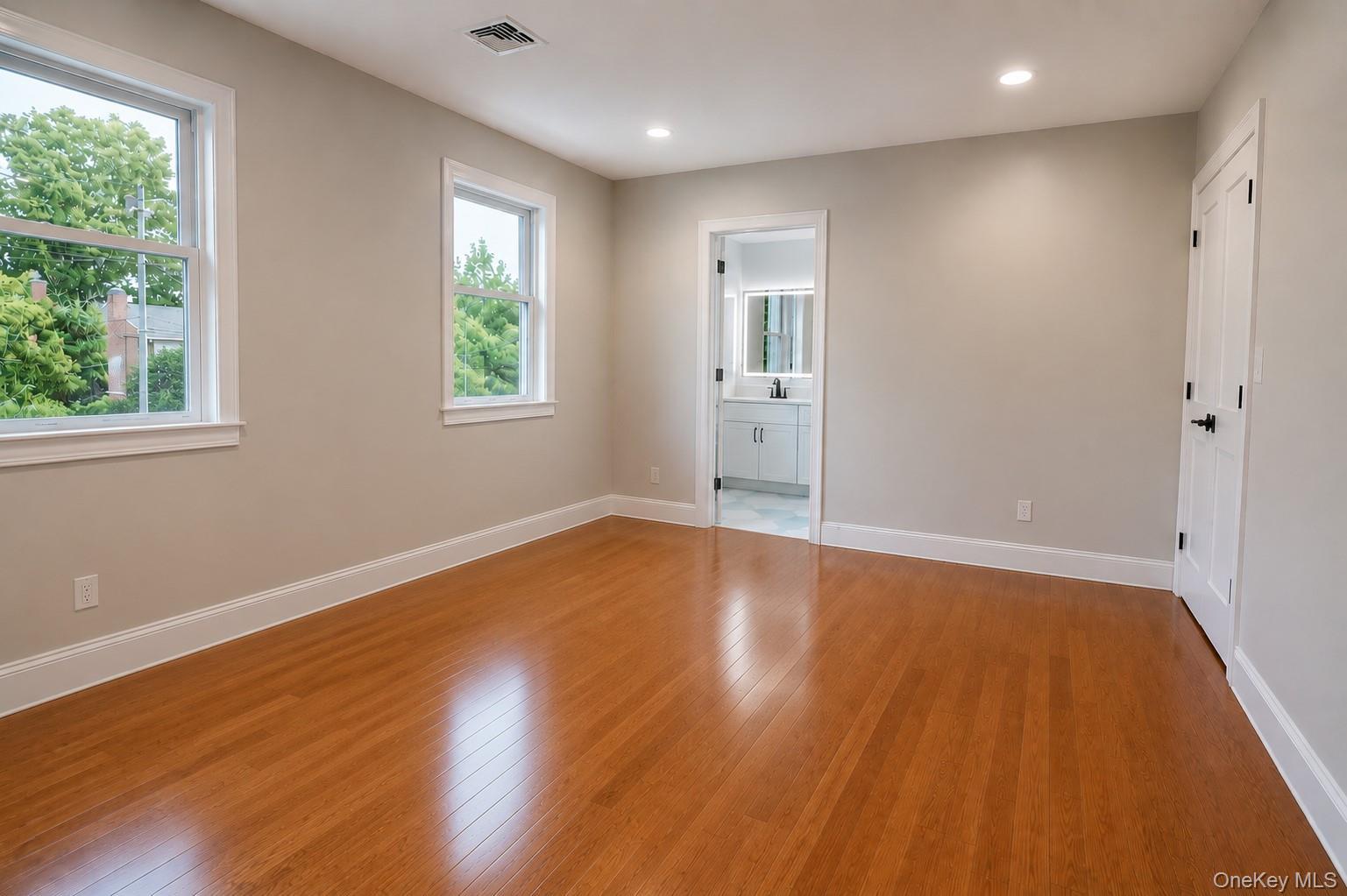 Single Family Vernon Avenue Nassau County, NY 11732, MLS-1040459-15