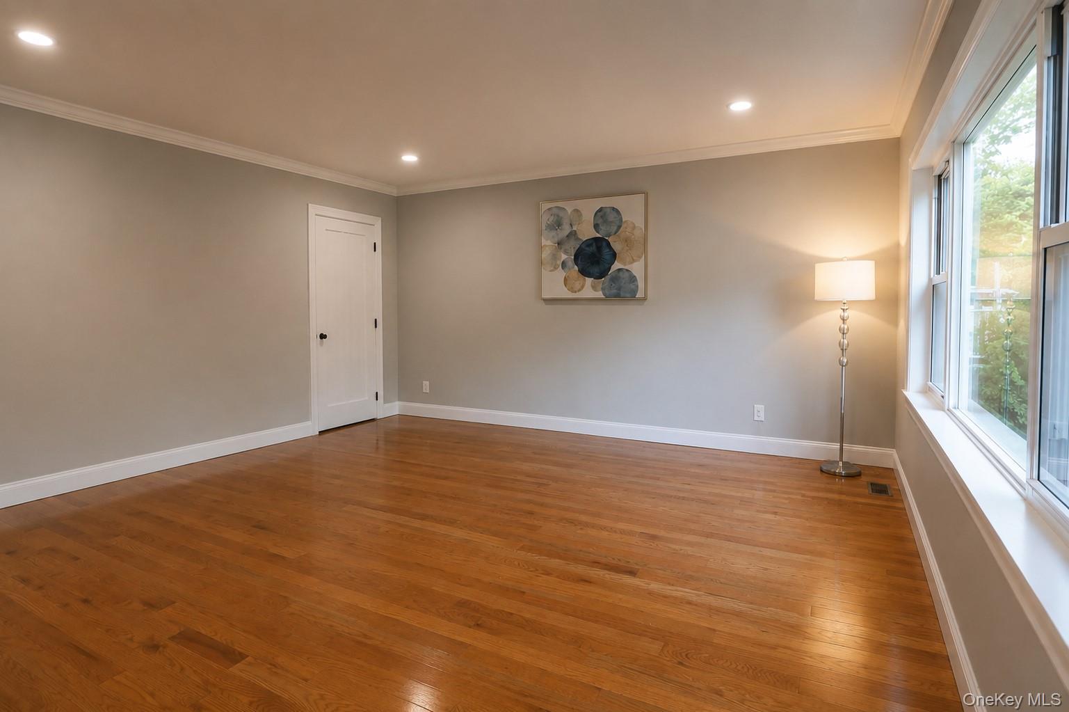 Single Family Vernon Avenue Nassau County, NY 11732, MLS-1040459-6