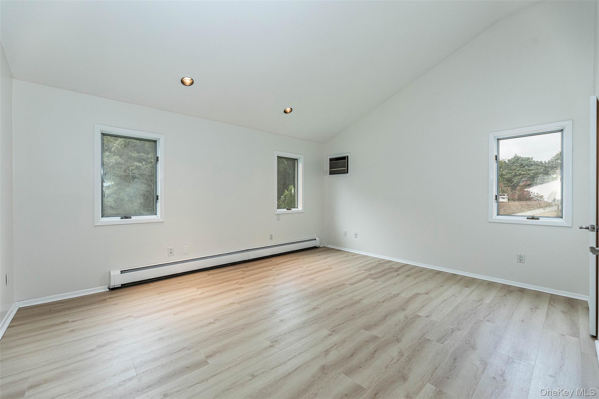 Single Family Gainsborough Road  Suffolk County, NY 11741, MLS-1040465-22