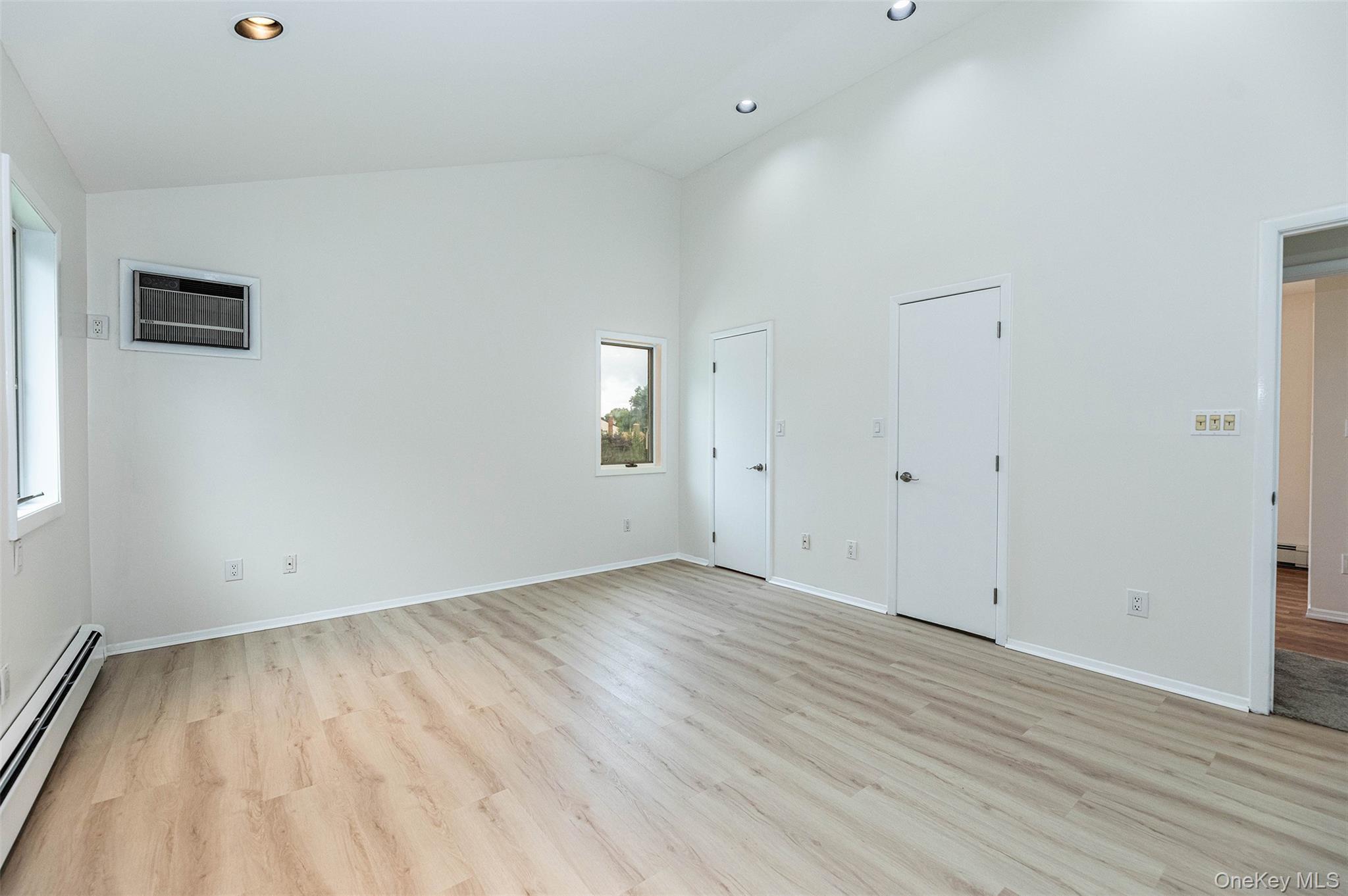 Single Family Gainsborough Road  Suffolk County, NY 11741, MLS-1040465-24