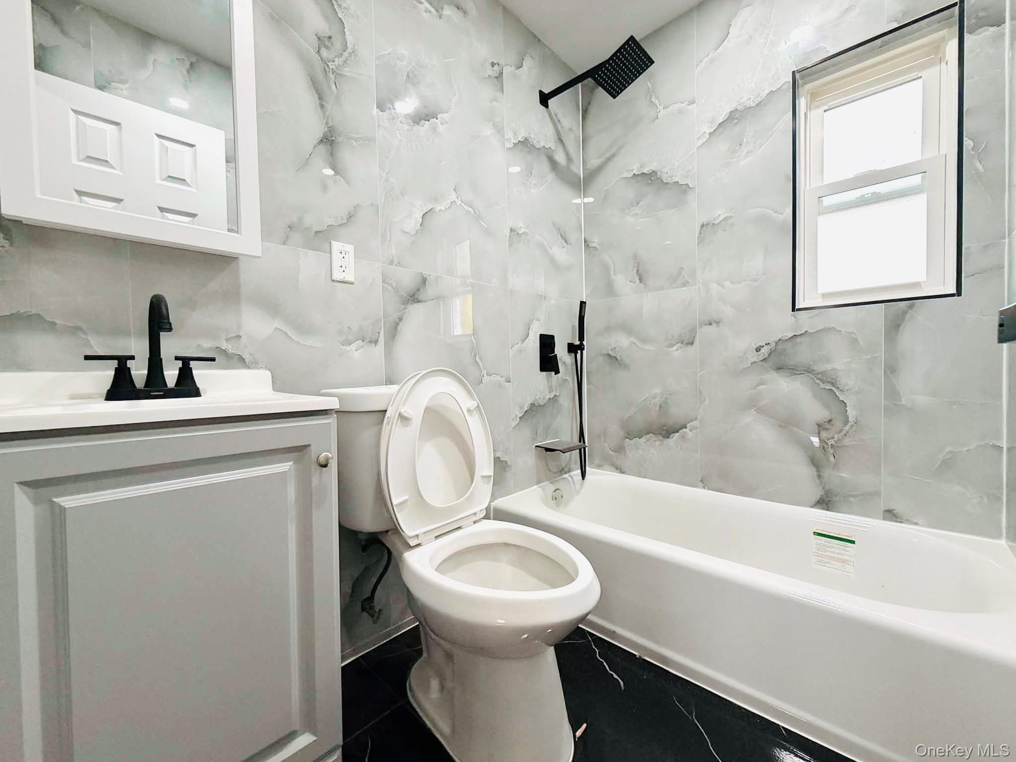 Single Family Bouck Avenue Bronx, NY 10469, MLS-1040489-17