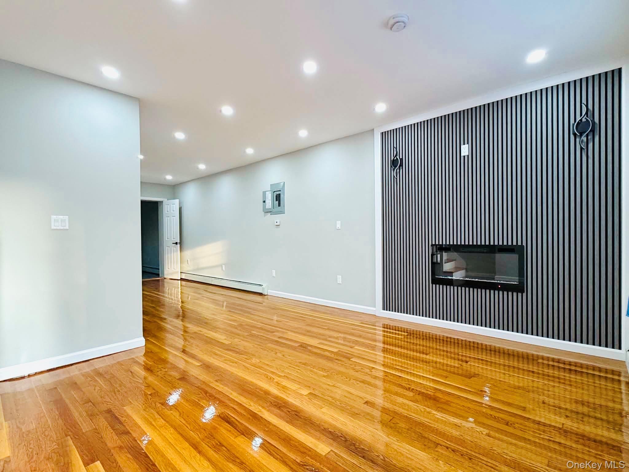 Single Family Bouck Avenue Bronx, NY 10469, MLS-1040489-4