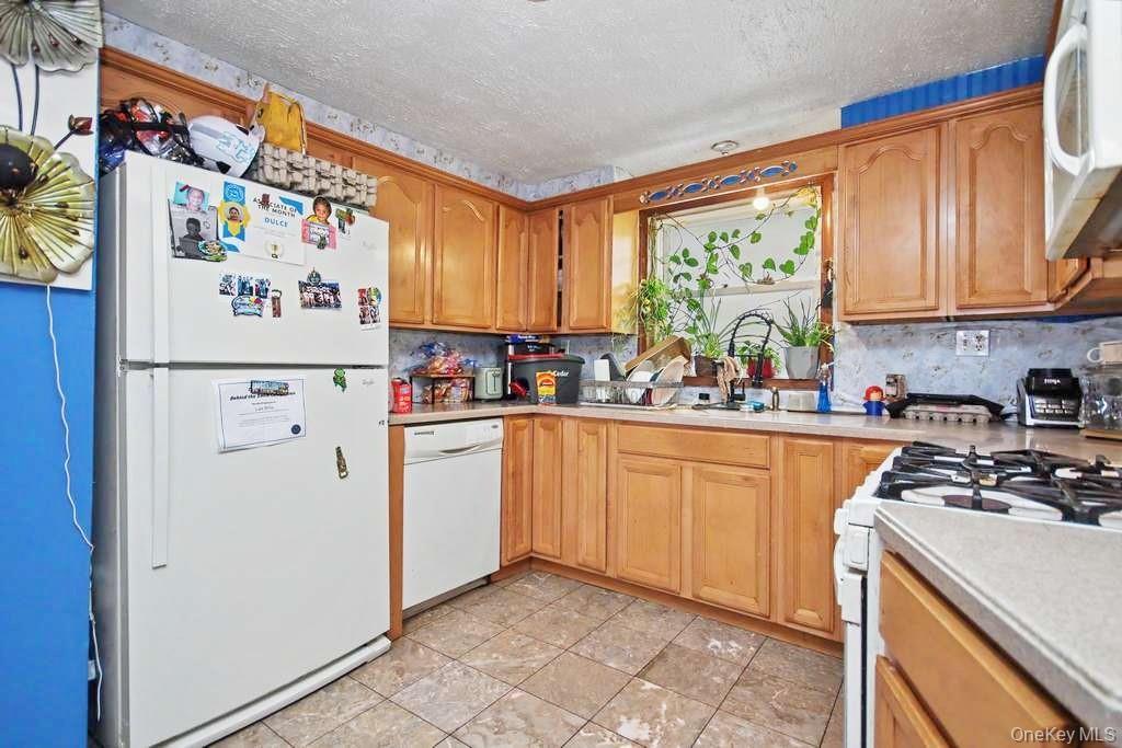 Single Family Ogden Street Orange County, NY 10940, MLS-1040507-3