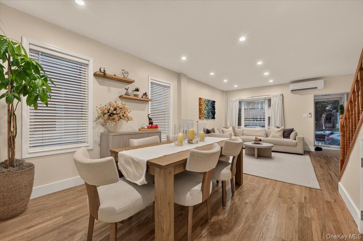 Single Family 89th Avenue Queens, NY 11426, MLS-1040510-6
