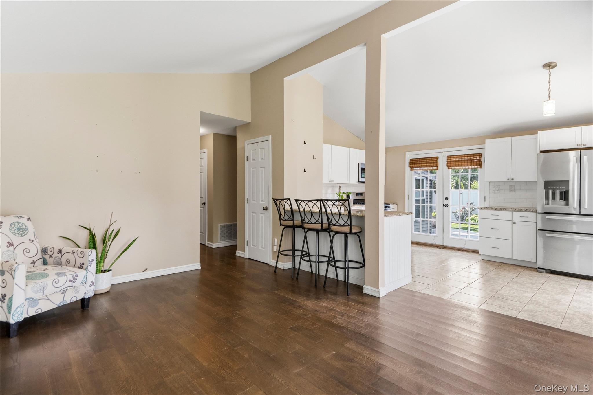 Single Family Spruce Avenue Suffolk County, NY 11795, MLS-1040513-9