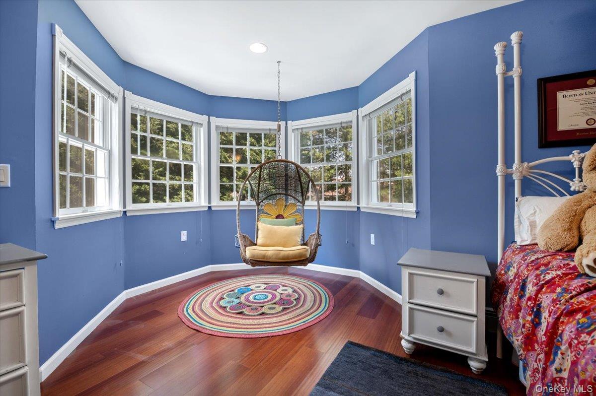 Single Family Washington Avenue Nassau County, NY 11803, MLS-1040523-29