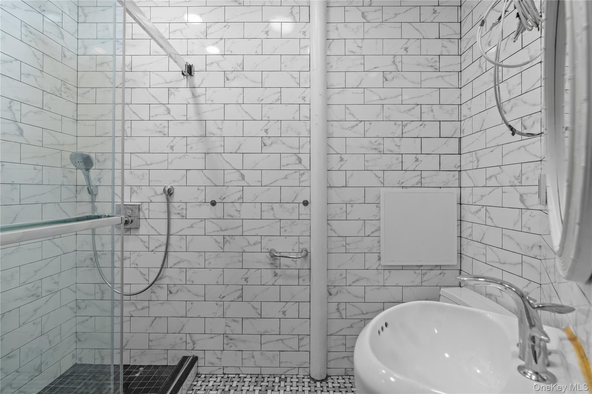 Apartment E 116th Street Manhattan, NY 10029, MLS-1040527-18