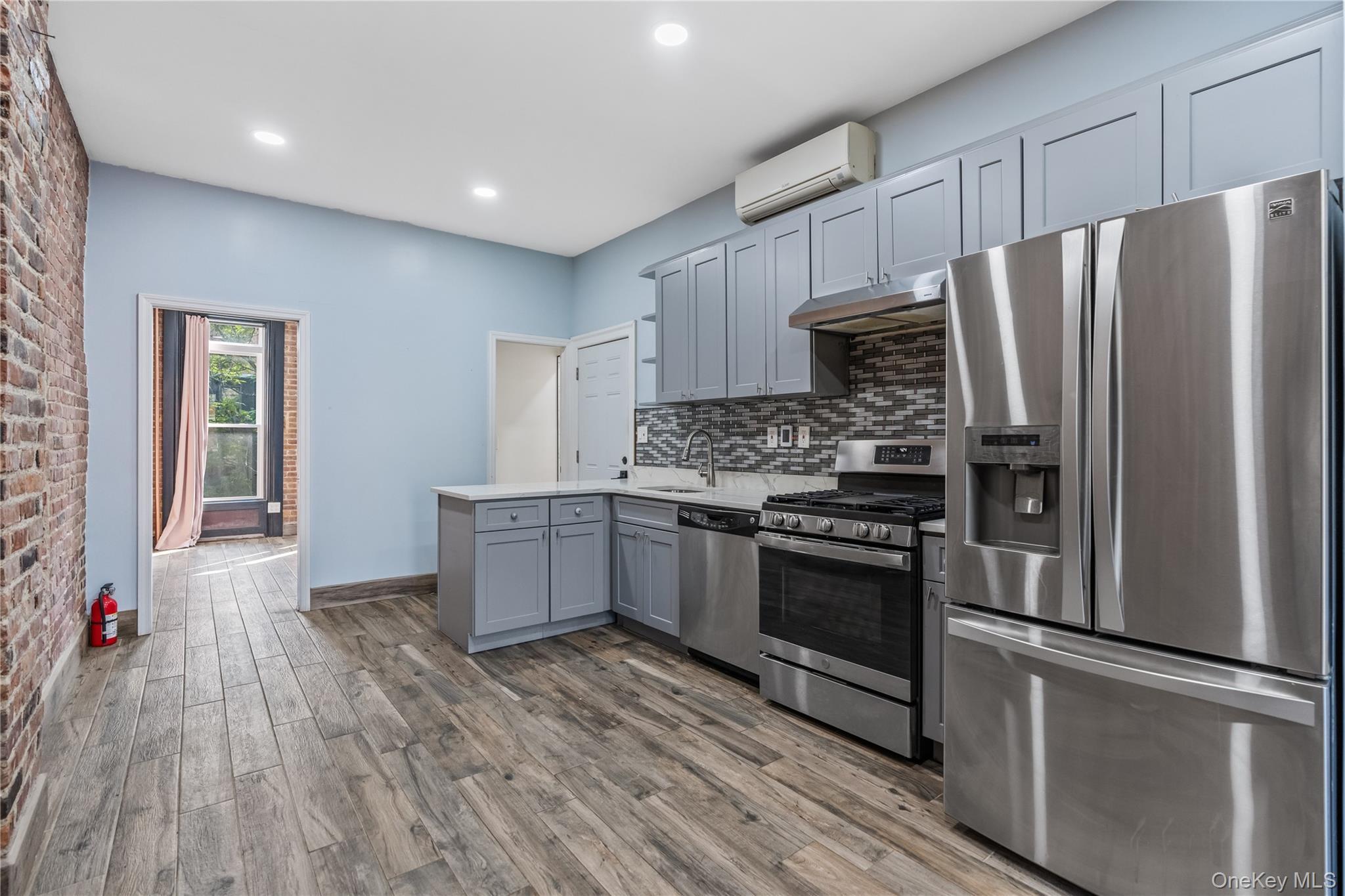 Apartment E 116th Street Manhattan, NY 10029, MLS-1040527-8
