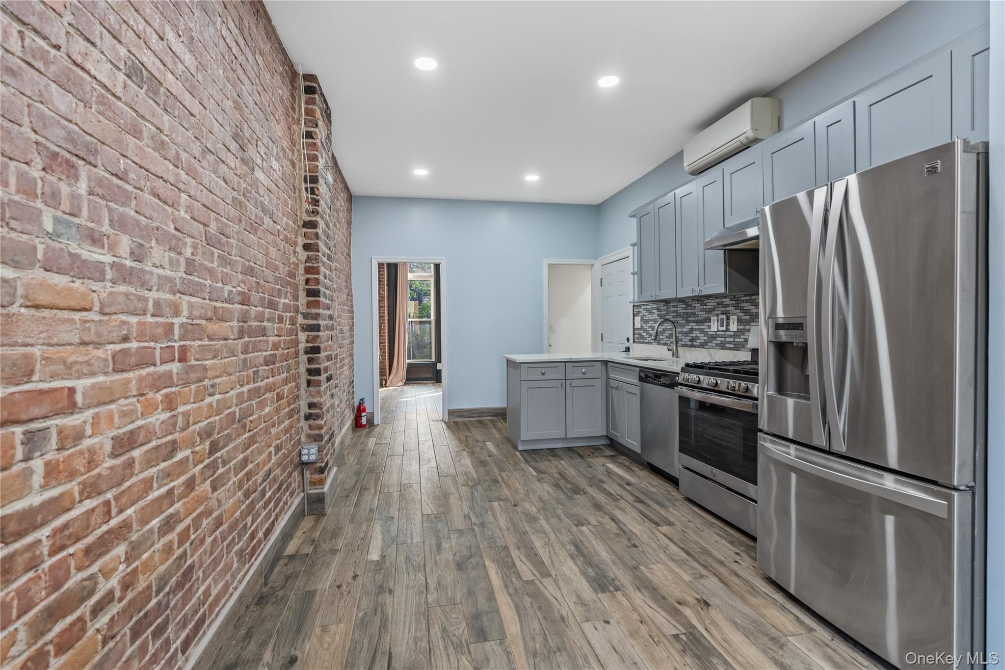 Apartment E 116th Street Manhattan, NY 10029, MLS-1040527-9