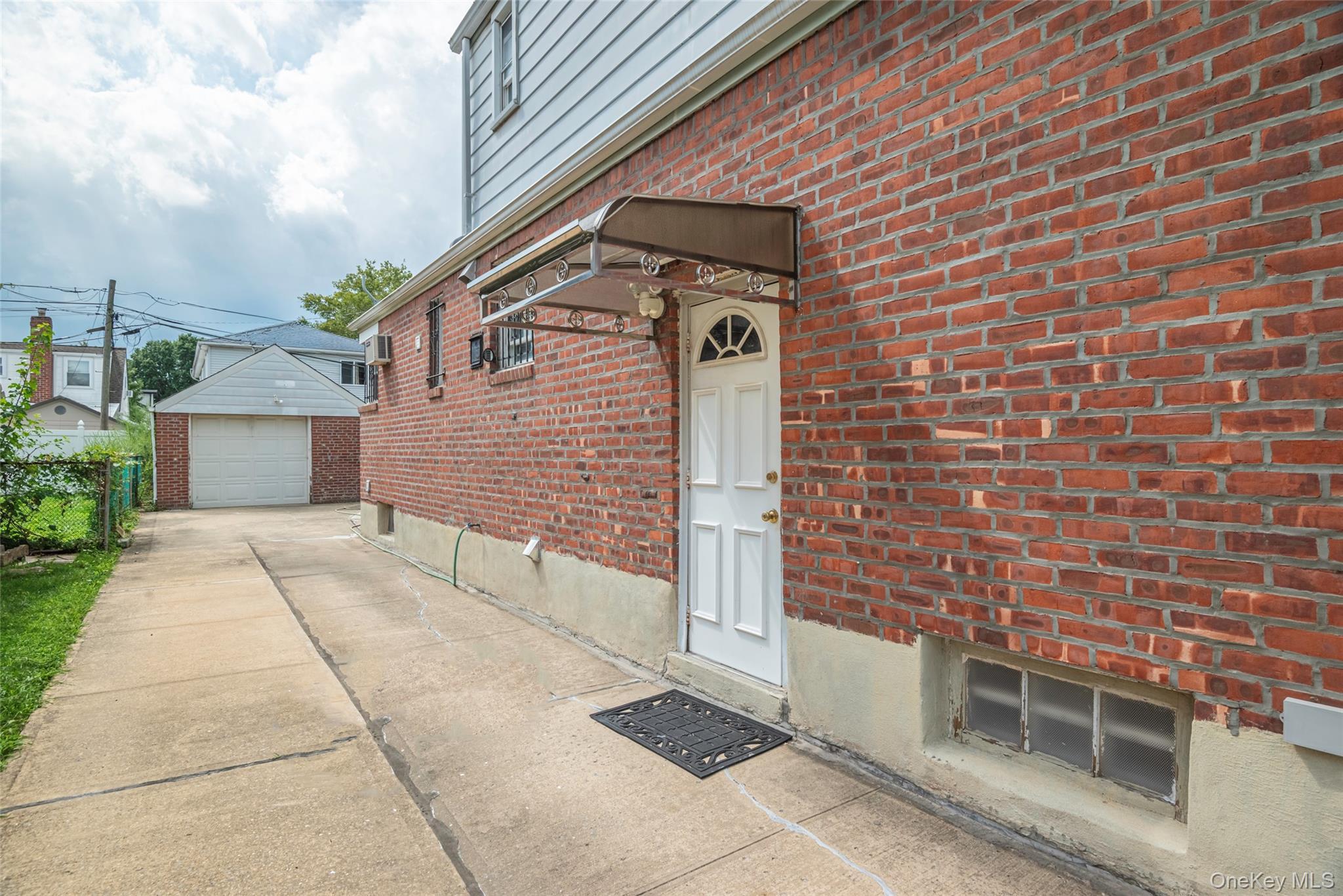 Single Family 250th Street Queens, NY 11426, MLS-1040532-17